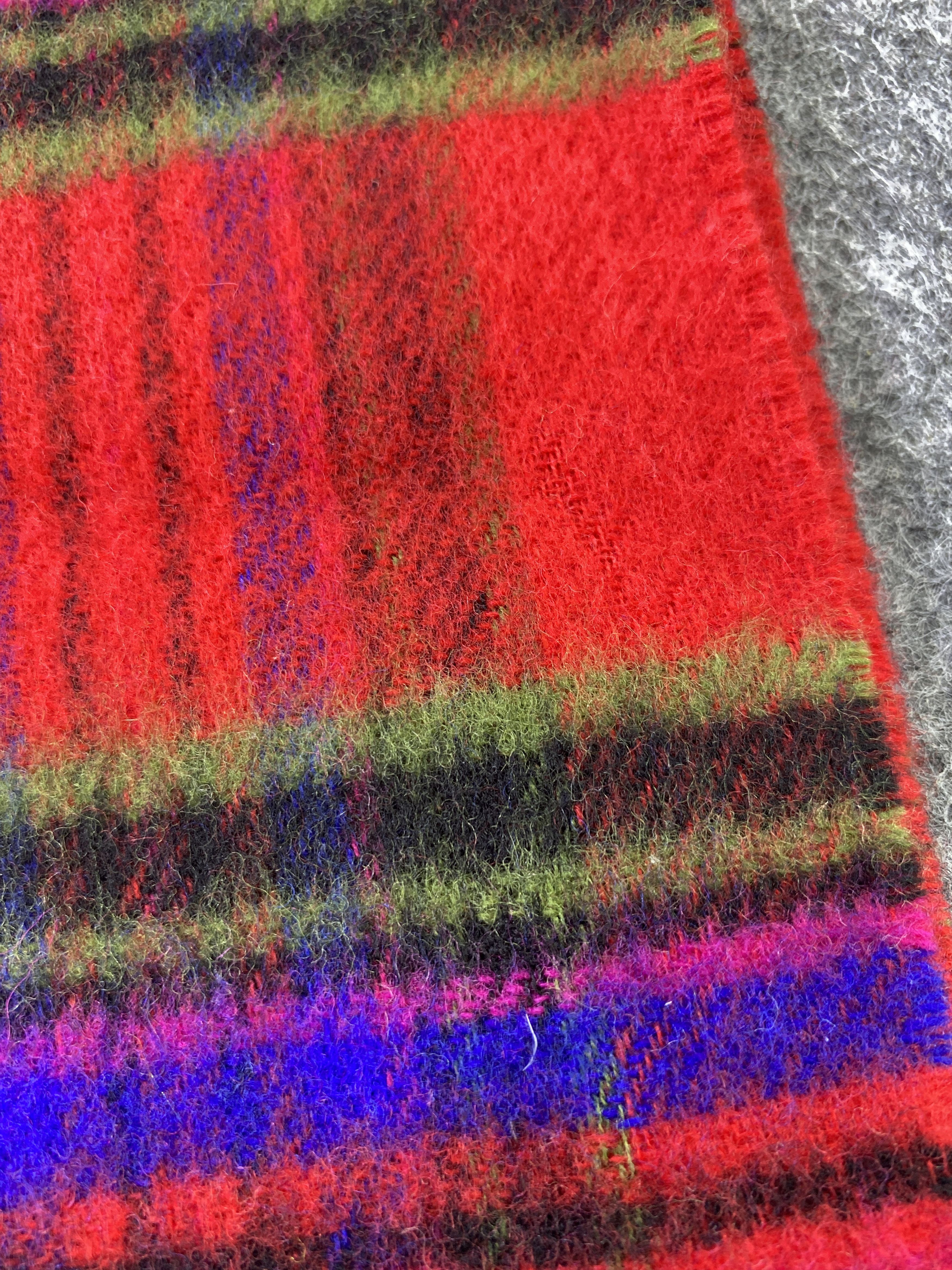 Yves Saint Laurent Yves Saint Laurent Scarf / Muffler / Neckwear -T872 Size ONE SIZE - 13 Thumbnail