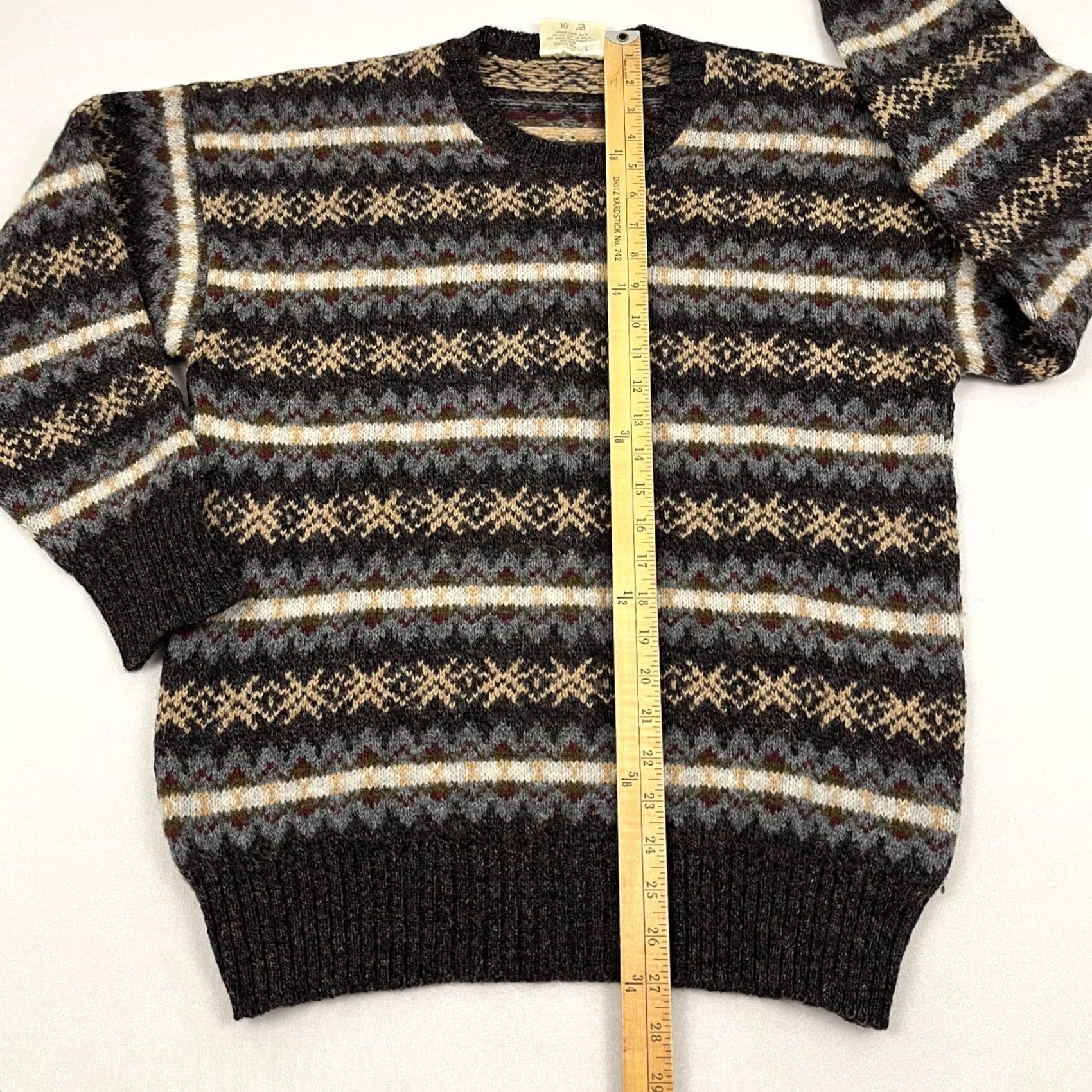 Vintage VINTAGE Clan Royal Sweater Mens L Shetland Wool Fair Isle Geo Knit Crewneck Jumper VTG Size US L / EU 52-54 / 3 - 4 Thumbnail