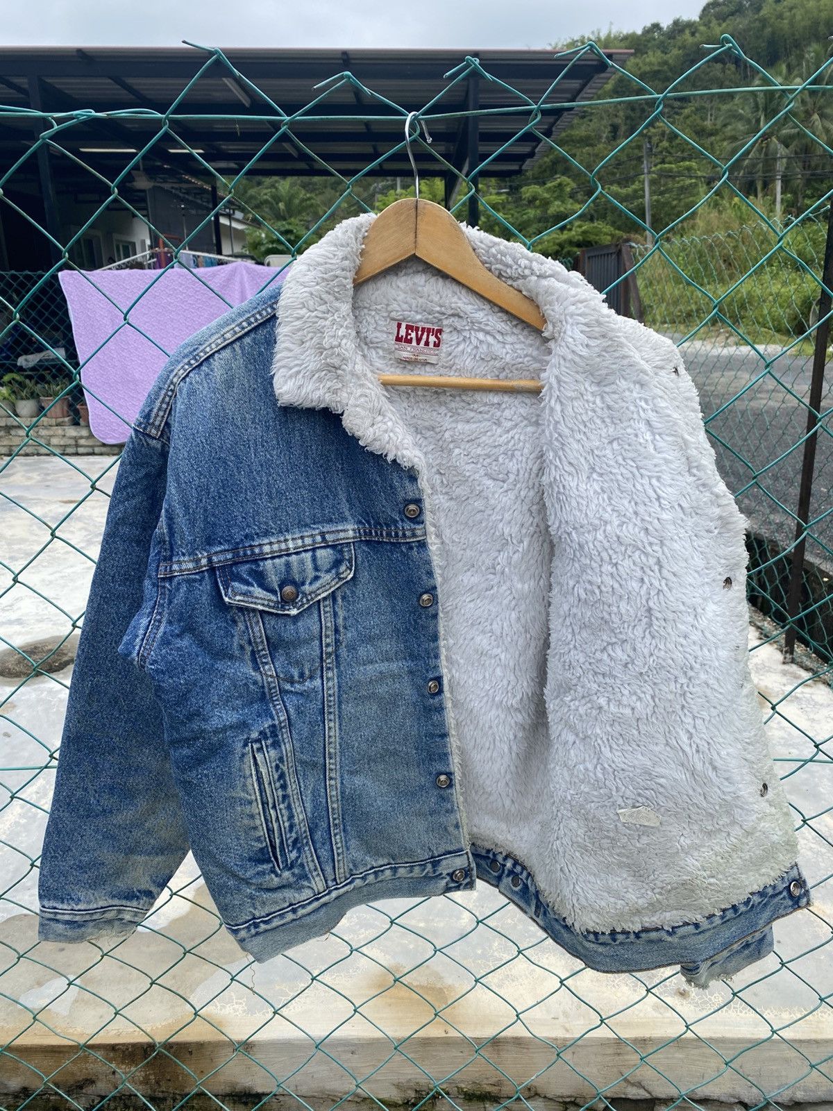 Levi's Vintage 90s Levis sherpa denim jacket Size US M / EU 48-50 / 2 - 5 Thumbnail
