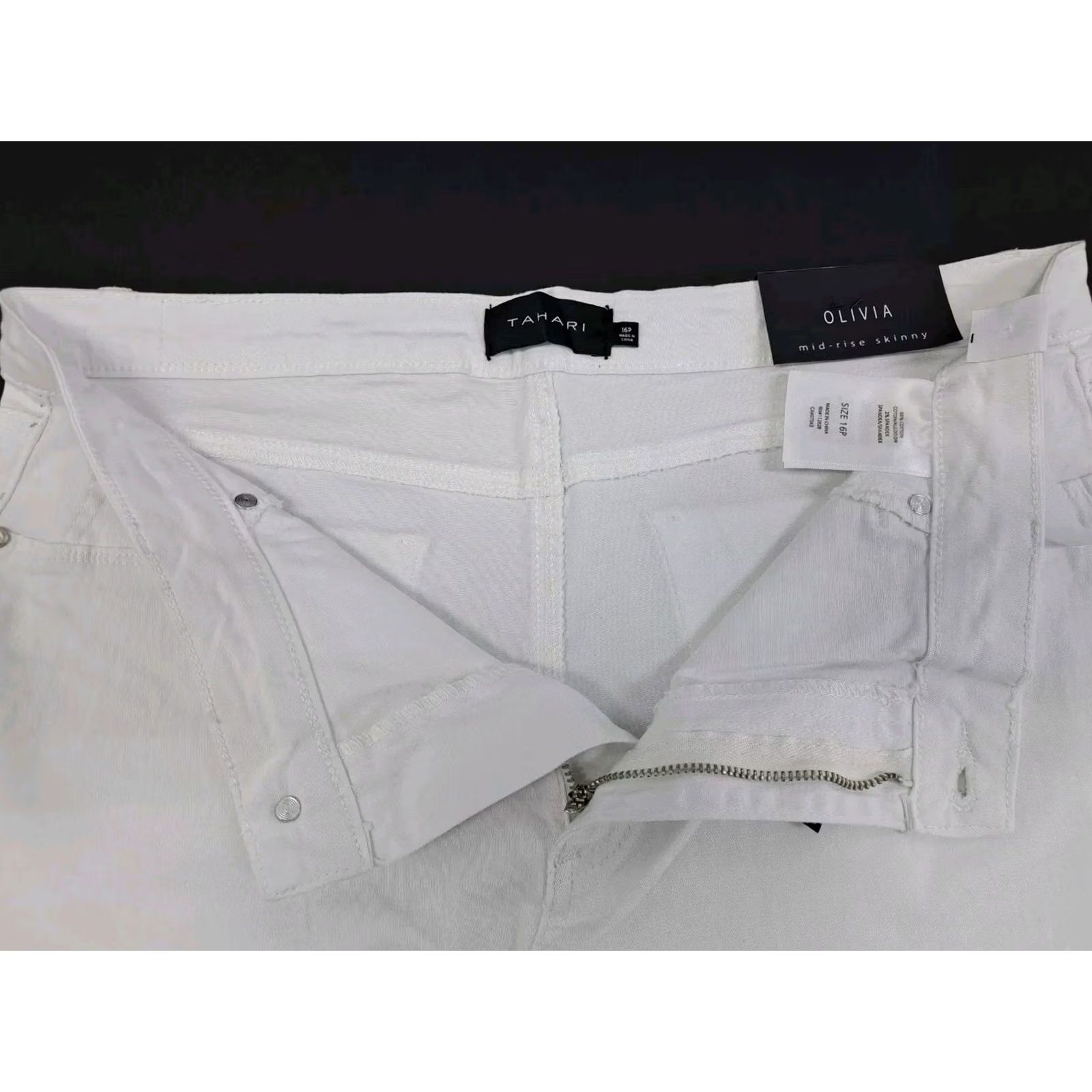 Vintage NWT Tahari Women Olivia Mid Rise Straight Skinny Pants White Size 16P Slim Fit Chino 26in Inseam Size 38" / US 16 / IT 52 - 7 Thumbnail
