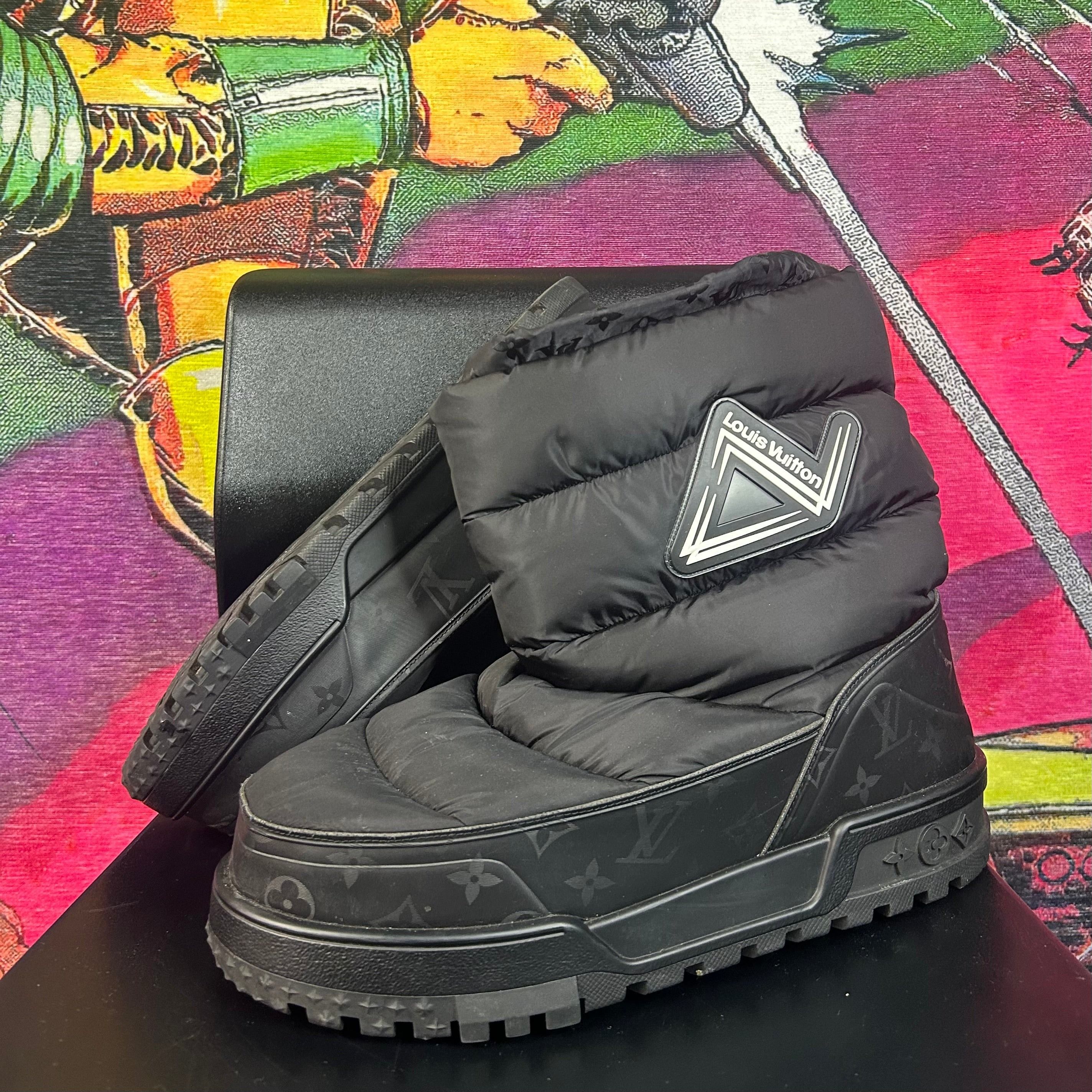Louis Vuitton Louis Vuitton LV Alpine Boots Black Size LV 9.5 Size US 10.5 / EU 43-44 - 1 Thumbnail