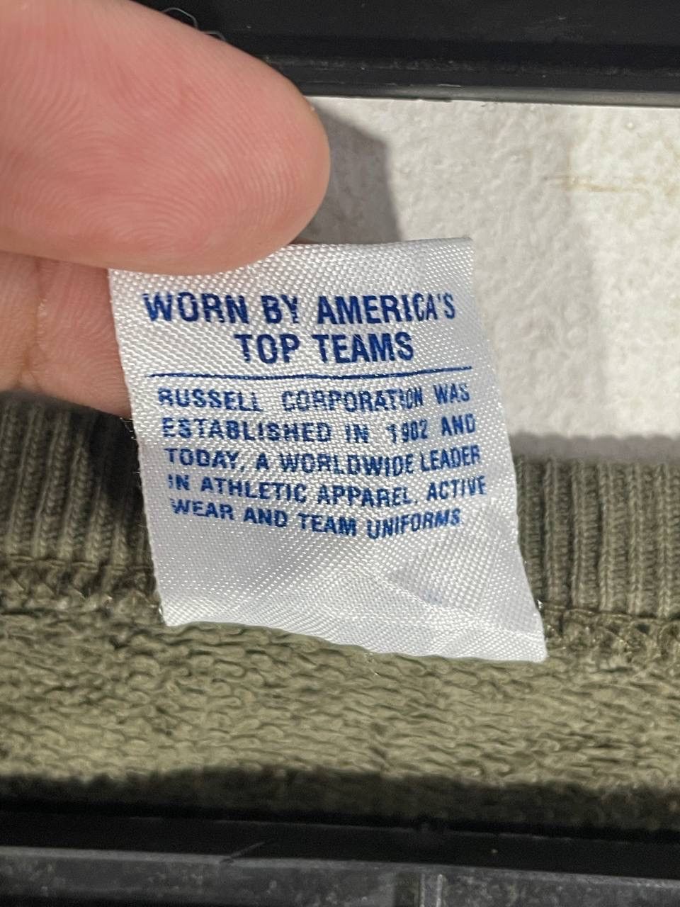 Russell Athletic Vintage Russell athletic armee Size US M / EU 48-50 / 2 - 7 Thumbnail