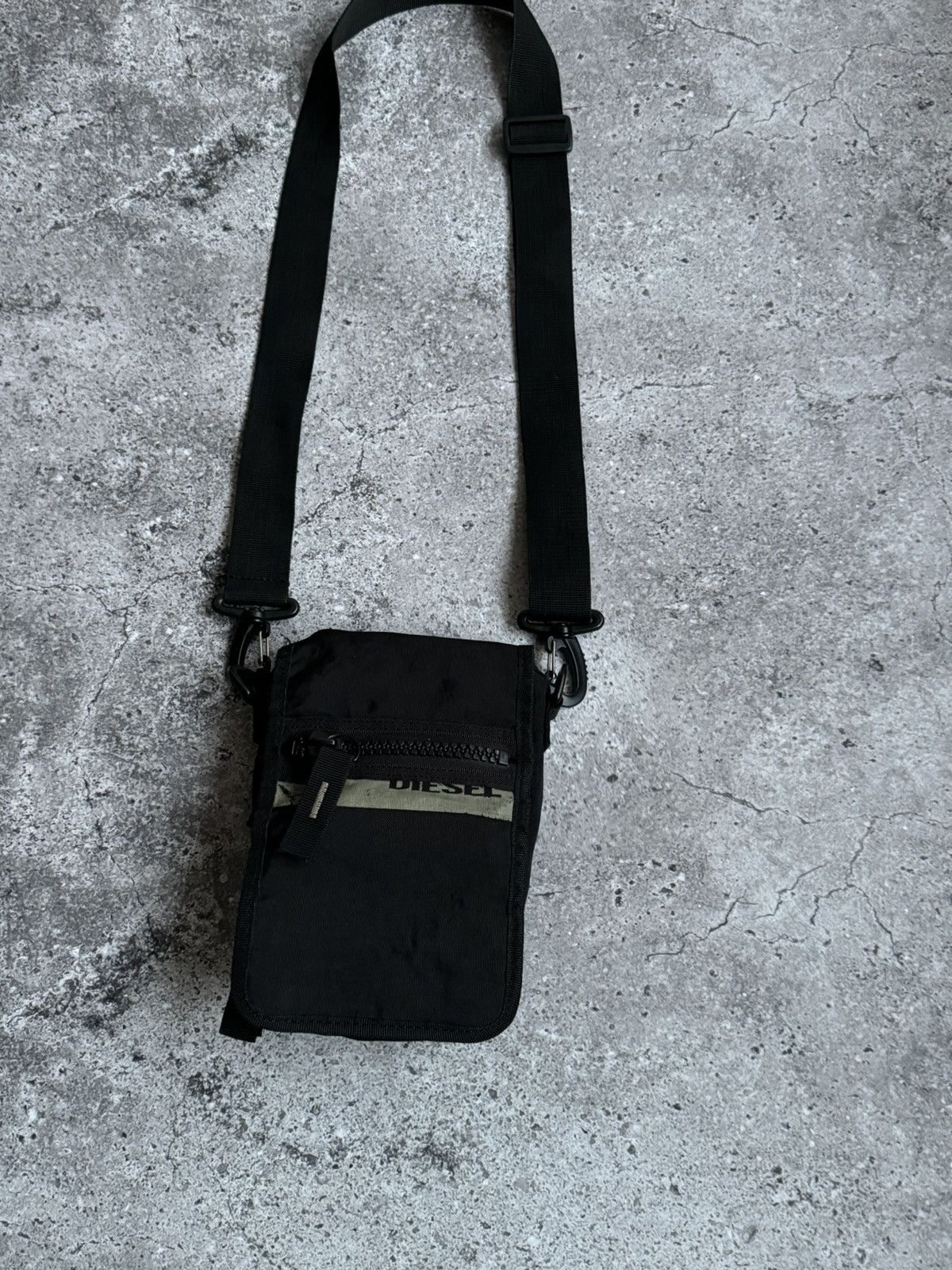 Diesel × Vintage Vintage Diesel nylon Y2K crossbody bag messenger Size ONE SIZE - 4 Thumbnail