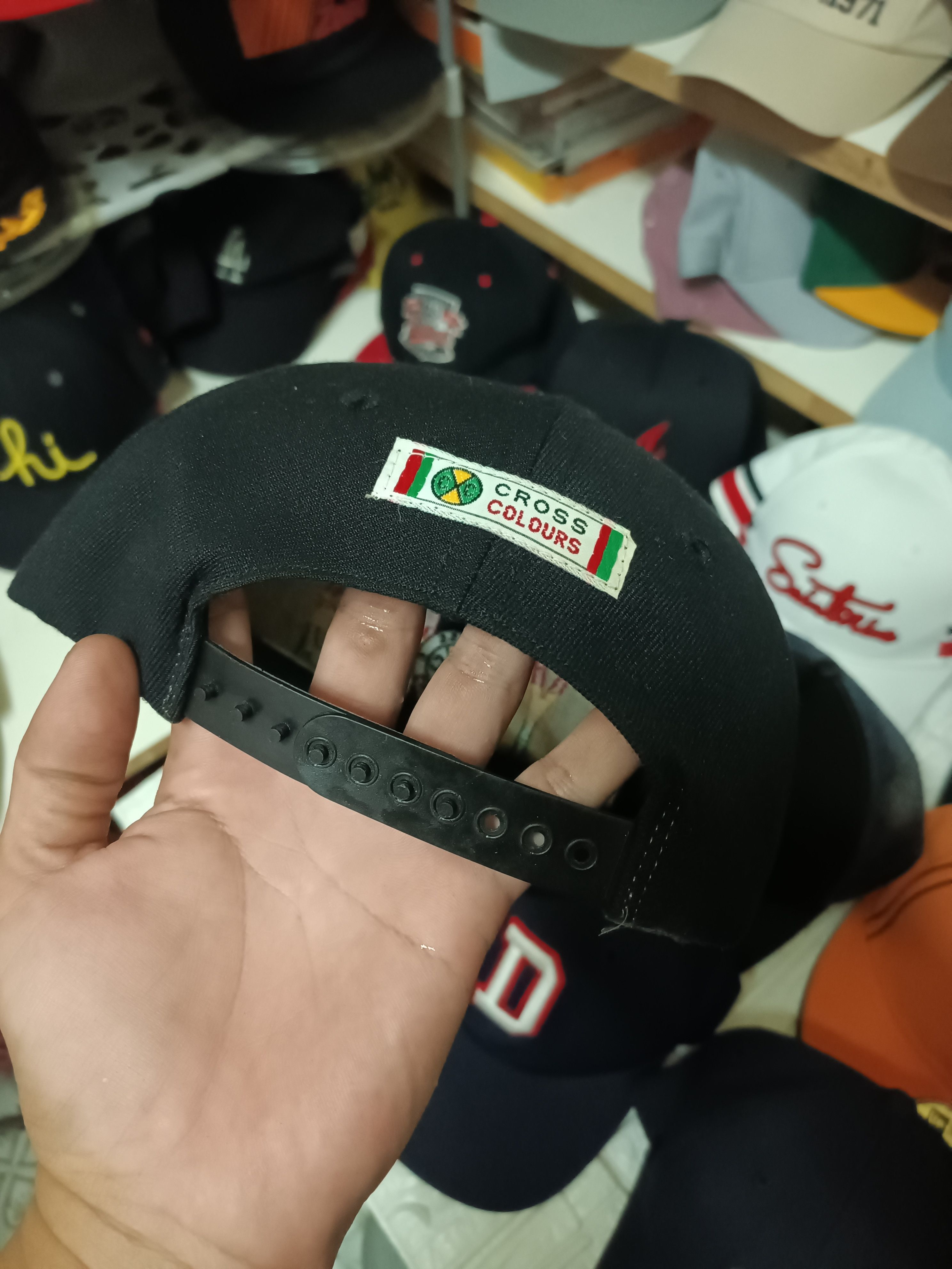 Cross Colours Vintage Cross Colours Snapback Size ONE SIZE - 6 Thumbnail