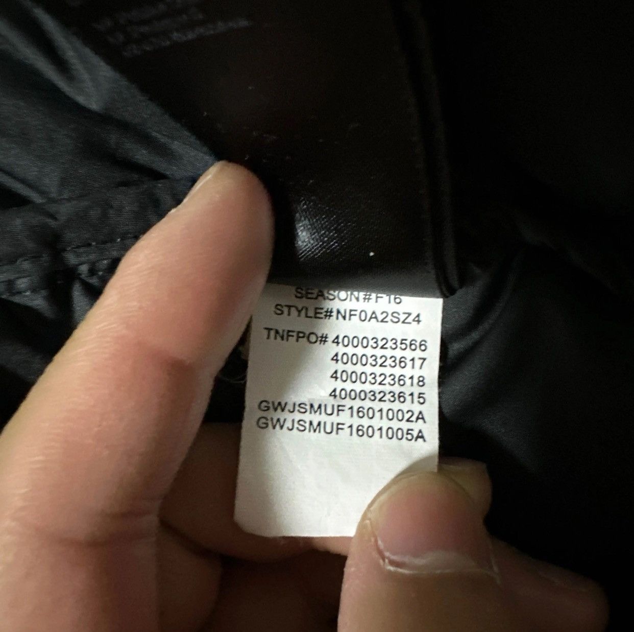 Supreme × The North Face Supreme The North Face TNF Nuptse Leaves Medium Size US M / EU 48-50 / 2 - 8 Thumbnail