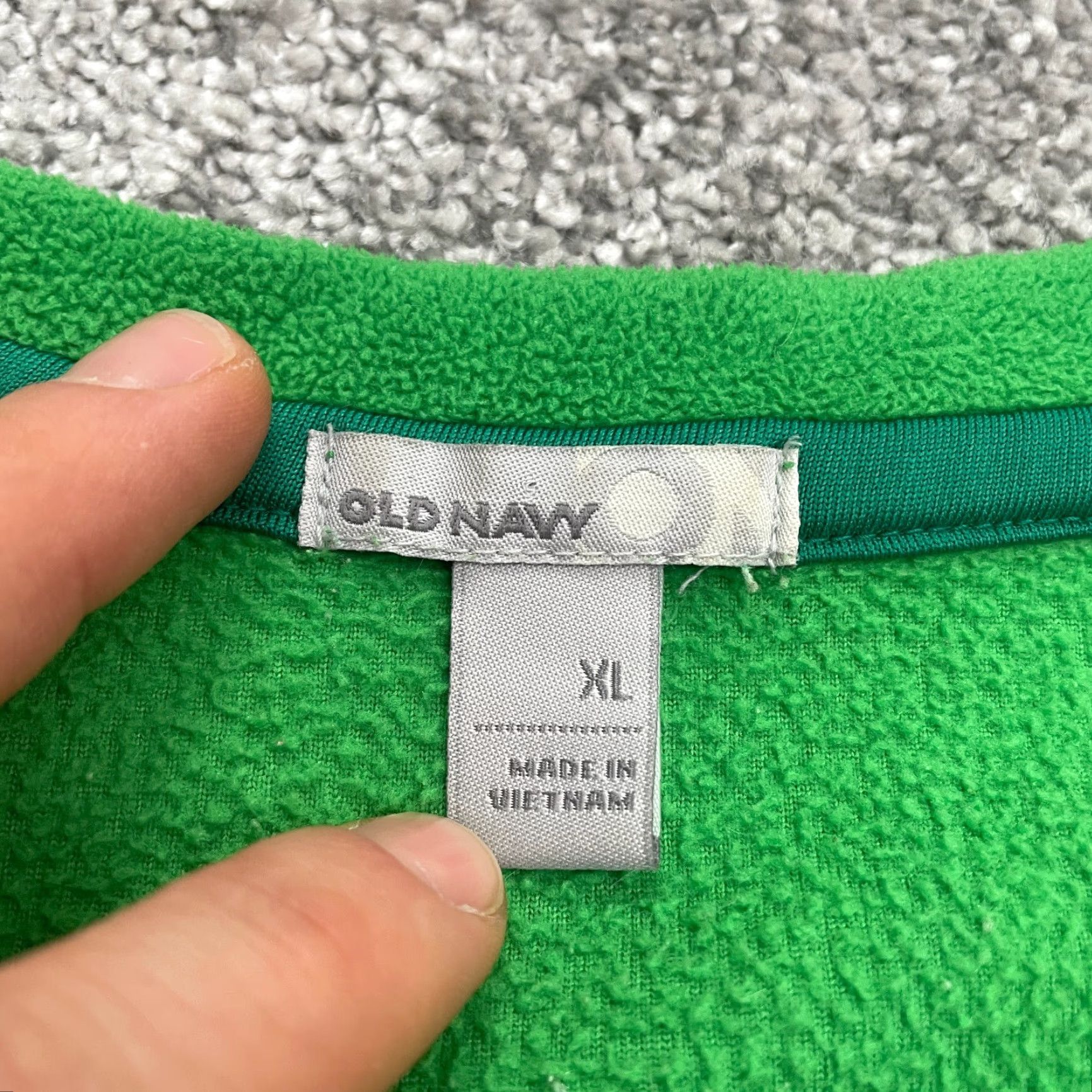 Old Navy Old Navy Sweatshirt Mens XL Apple Green V-Neck Fleece Pullover Casual Outdoor Size US XL / EU 56 / 4 - 6 Thumbnail