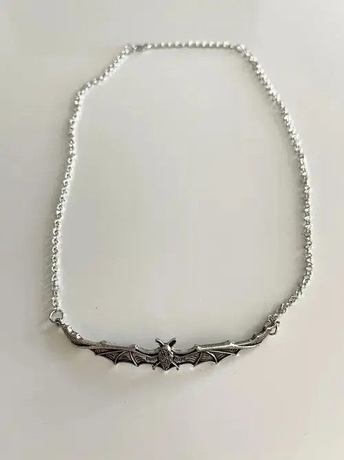 Vintage STEAL! Y2K Vampire Bat Necklace Size ONE SIZE - 7 Thumbnail