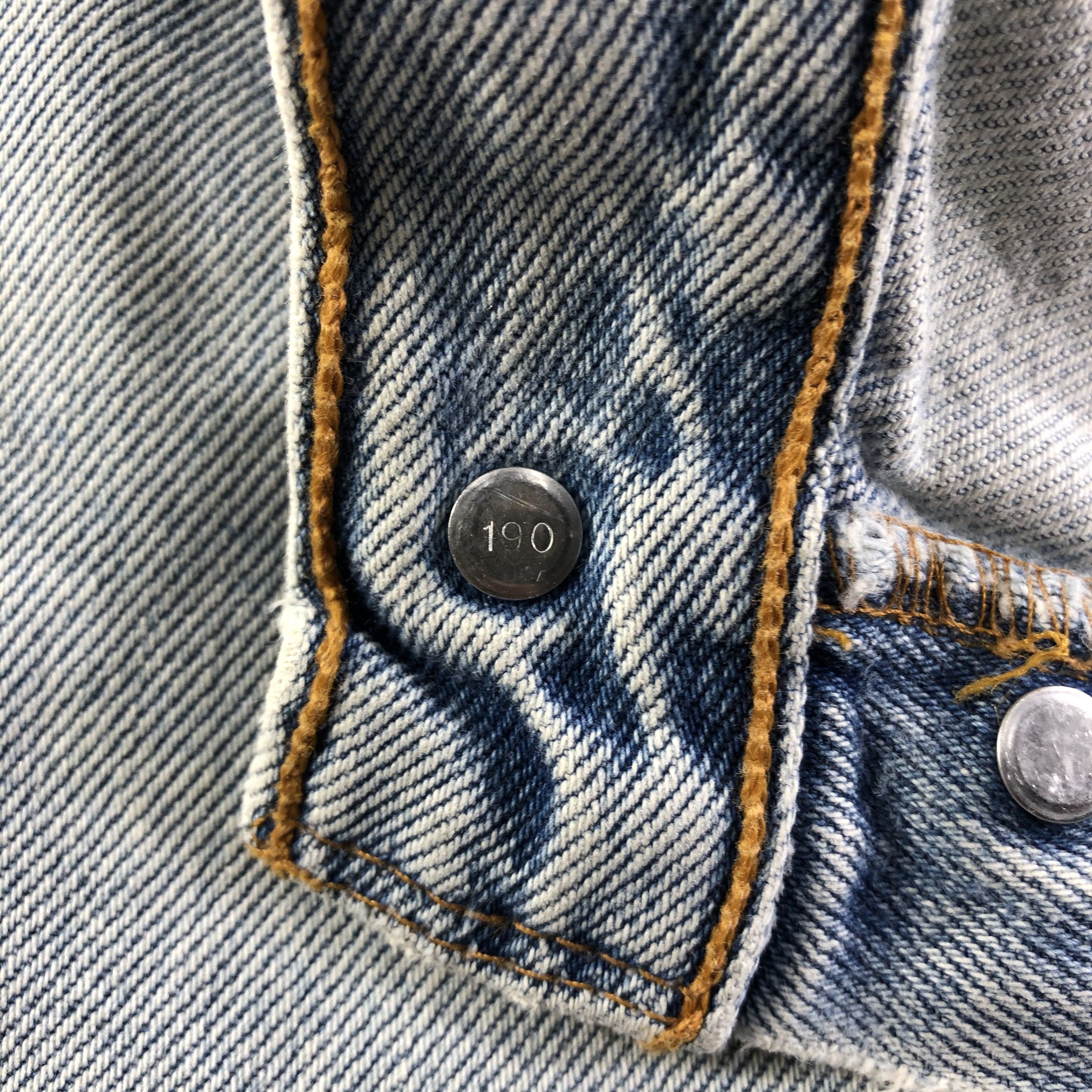 Levi's Vintage 90s Light Wash Levis 501 Jeans-J3388 Size US 29 - 11 Thumbnail