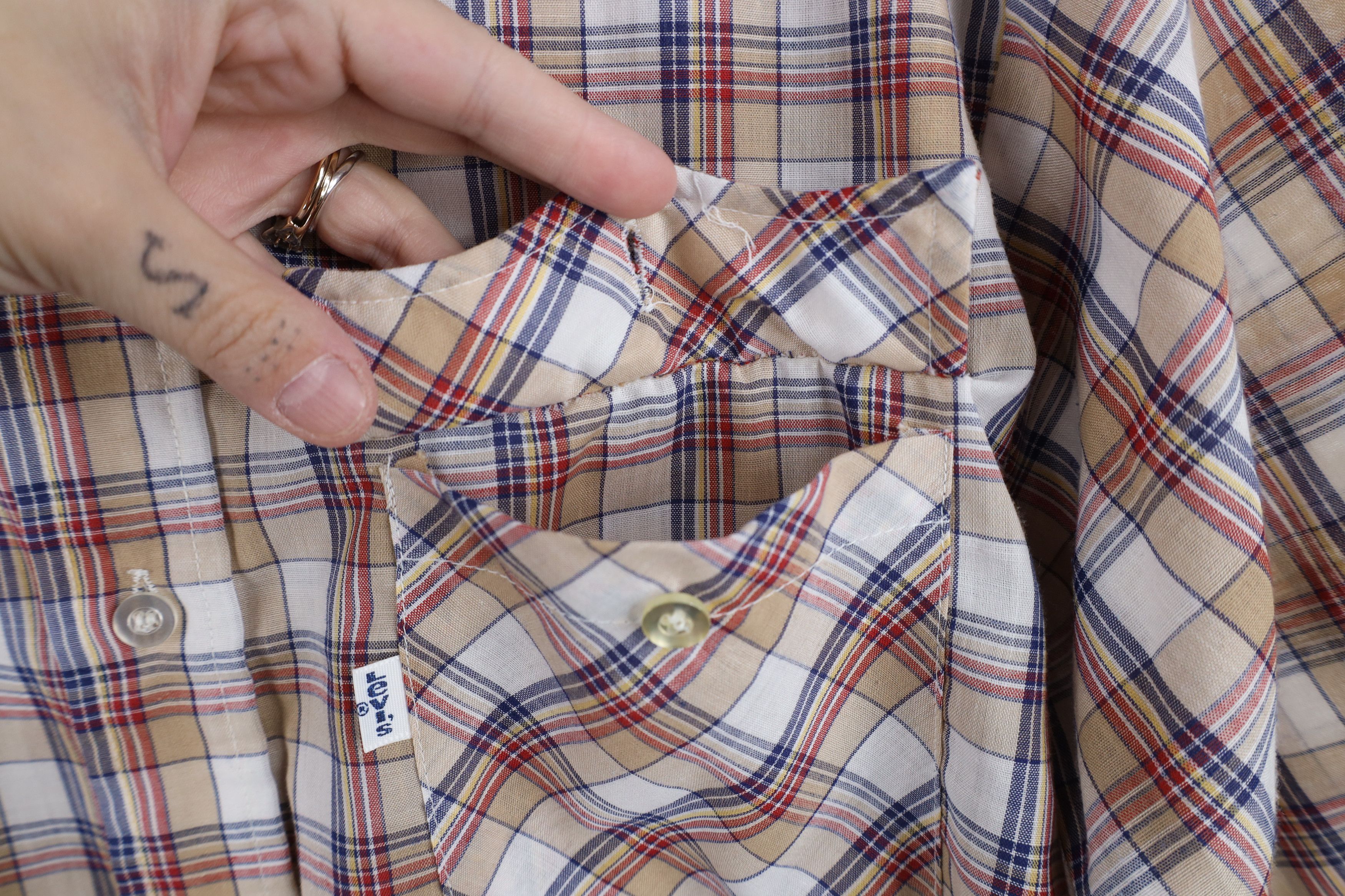 Levi's Vintage 70s Levis Short Sleeve Collared Button Shirt USA Size US XL / EU 56 / 4 - 5 Thumbnail