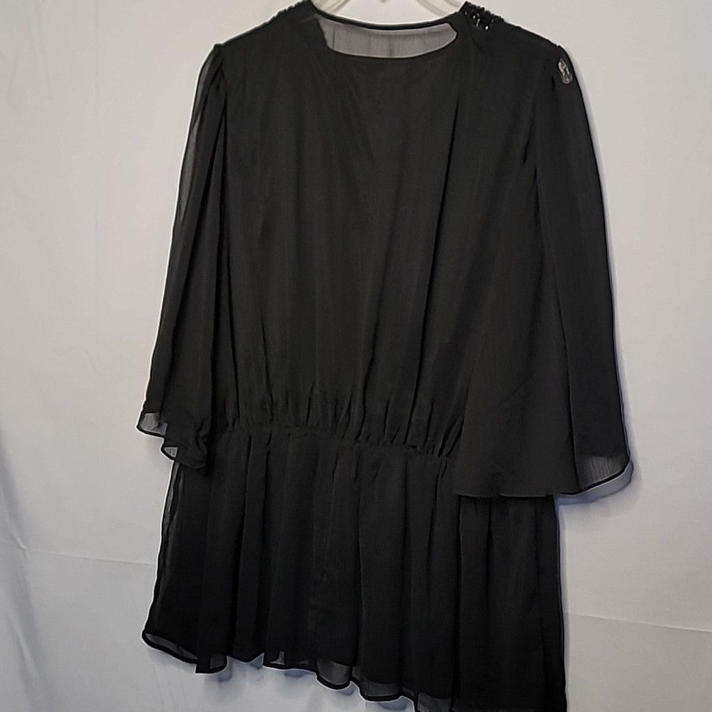 Badgley Mischka NWT Badgley Mischka butterfly sleeve beaded neck top sz M Size M / US 6-8 / IT 42-44 - 8 Thumbnail