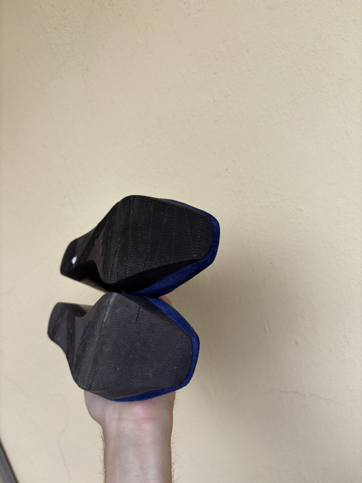 Salvatore Ferragamo Salvatore Ferragamo Pumps Heels Navy Blue Leather Women Size US 8.5 / IT 38.5 - 10 Thumbnail