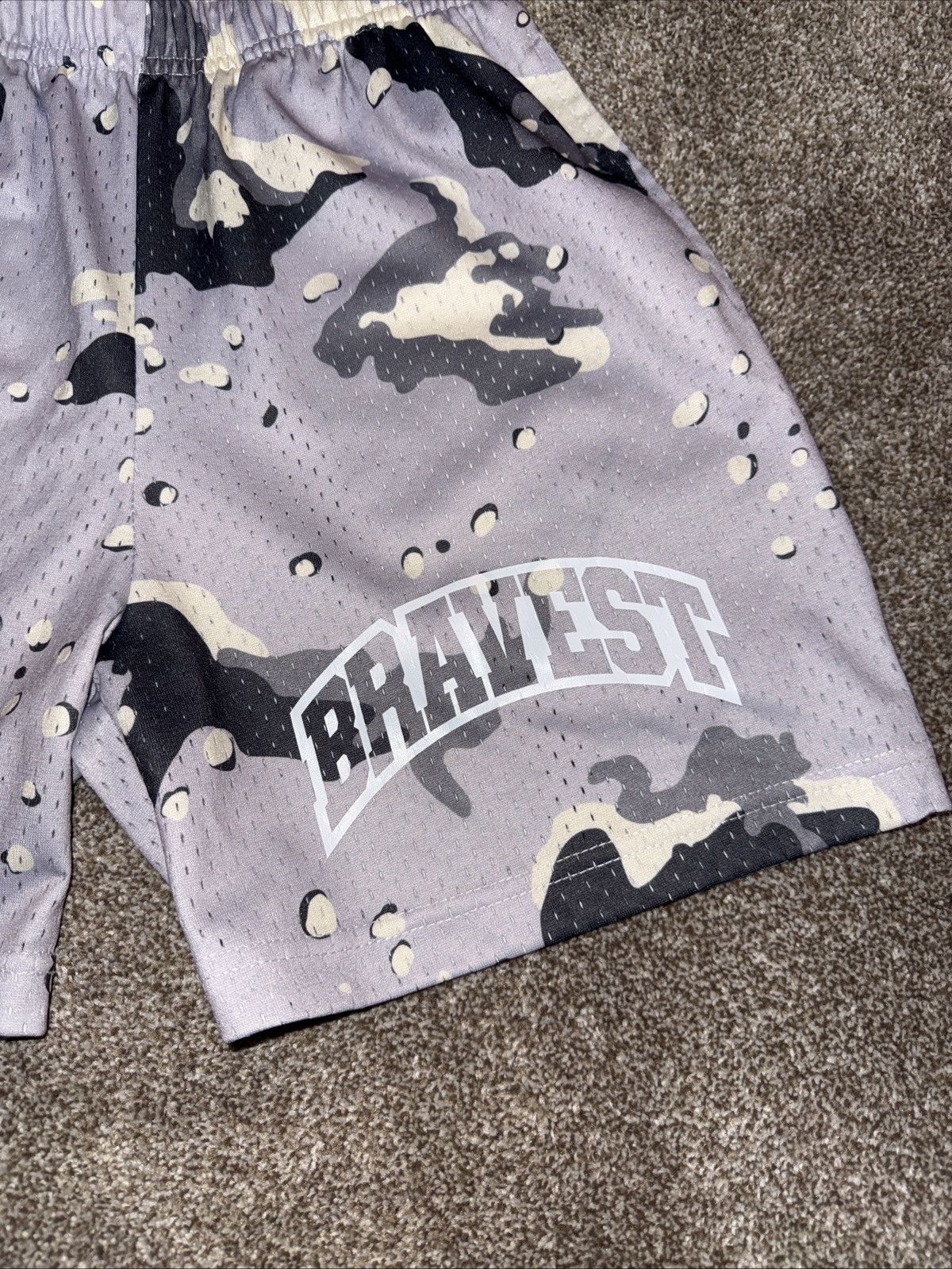 Bravest Studios Bravest Studios Grey Camo Mesh Shorts Size Small Size US 29 - 2 Thumbnail