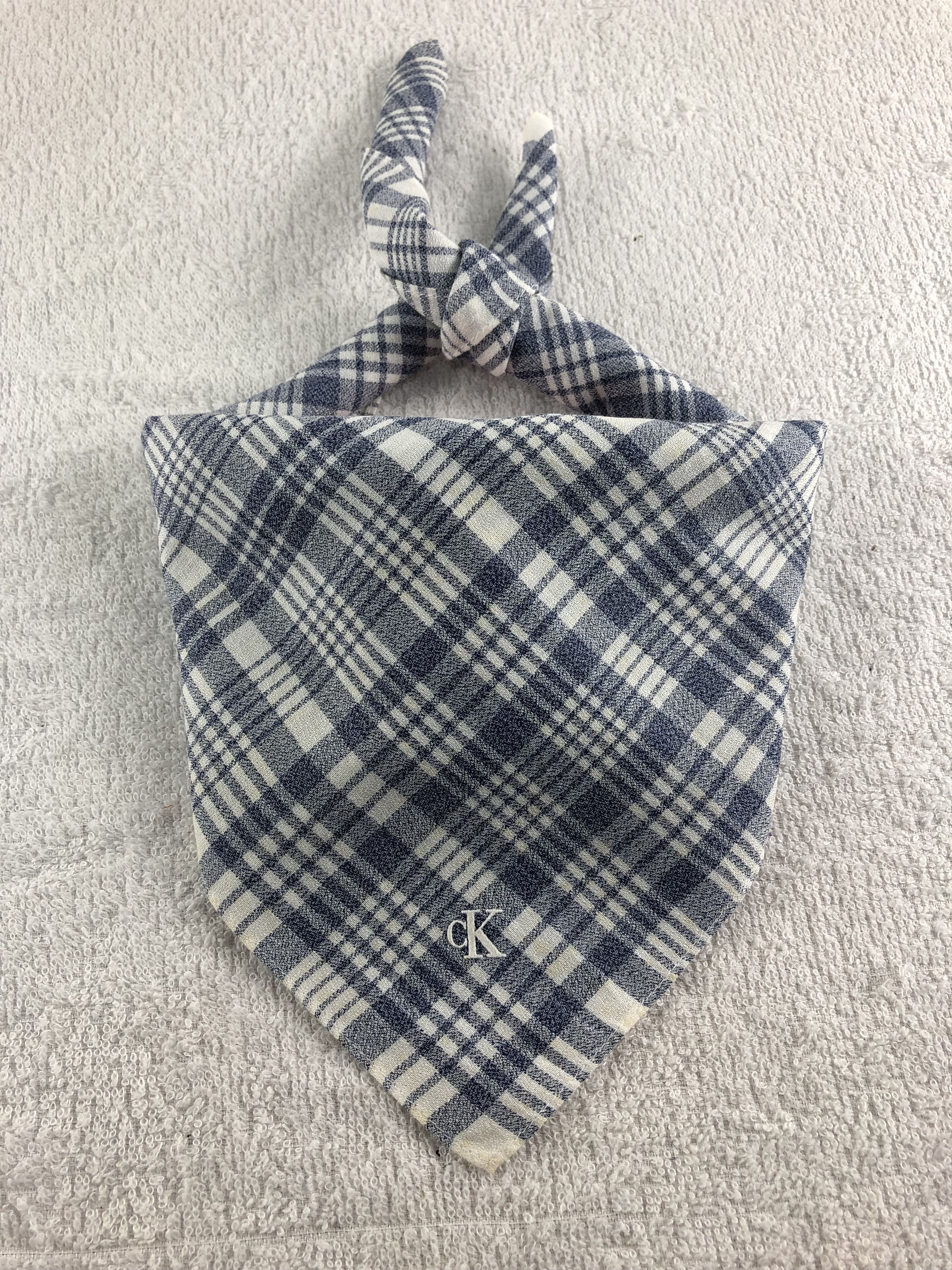 Calvin Klein Calvin Klein Handkerchief / Bandana / Neckerchief C195 Size ONE SIZE - 2 Thumbnail