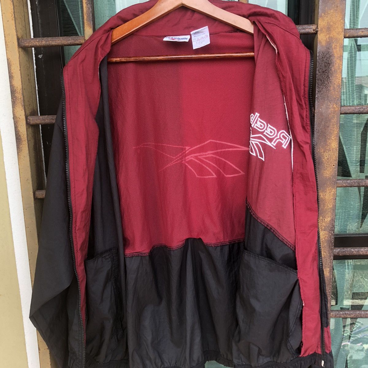Reebok × Sports Specialties 90’ Reebok Backhit Big Logo Track Sportwear Jacket Size US M / EU 48-50 / 2 - 10 Thumbnail