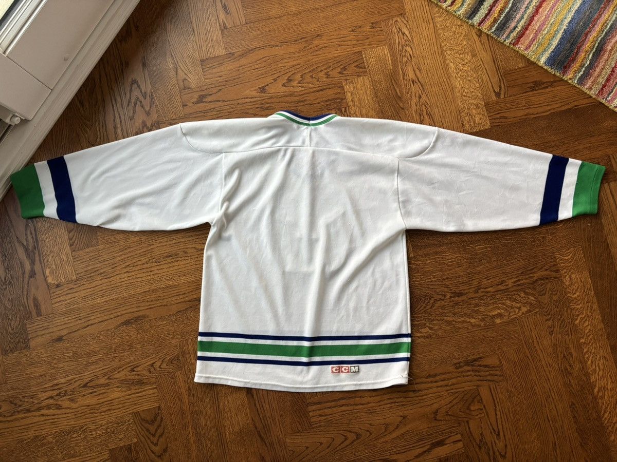 NHL × Vintage Vintage Hartford Whalers Jersey 1980s CCM Hockey Jersey 90s Size US S / EU 44-46 / 1 - 11 Thumbnail