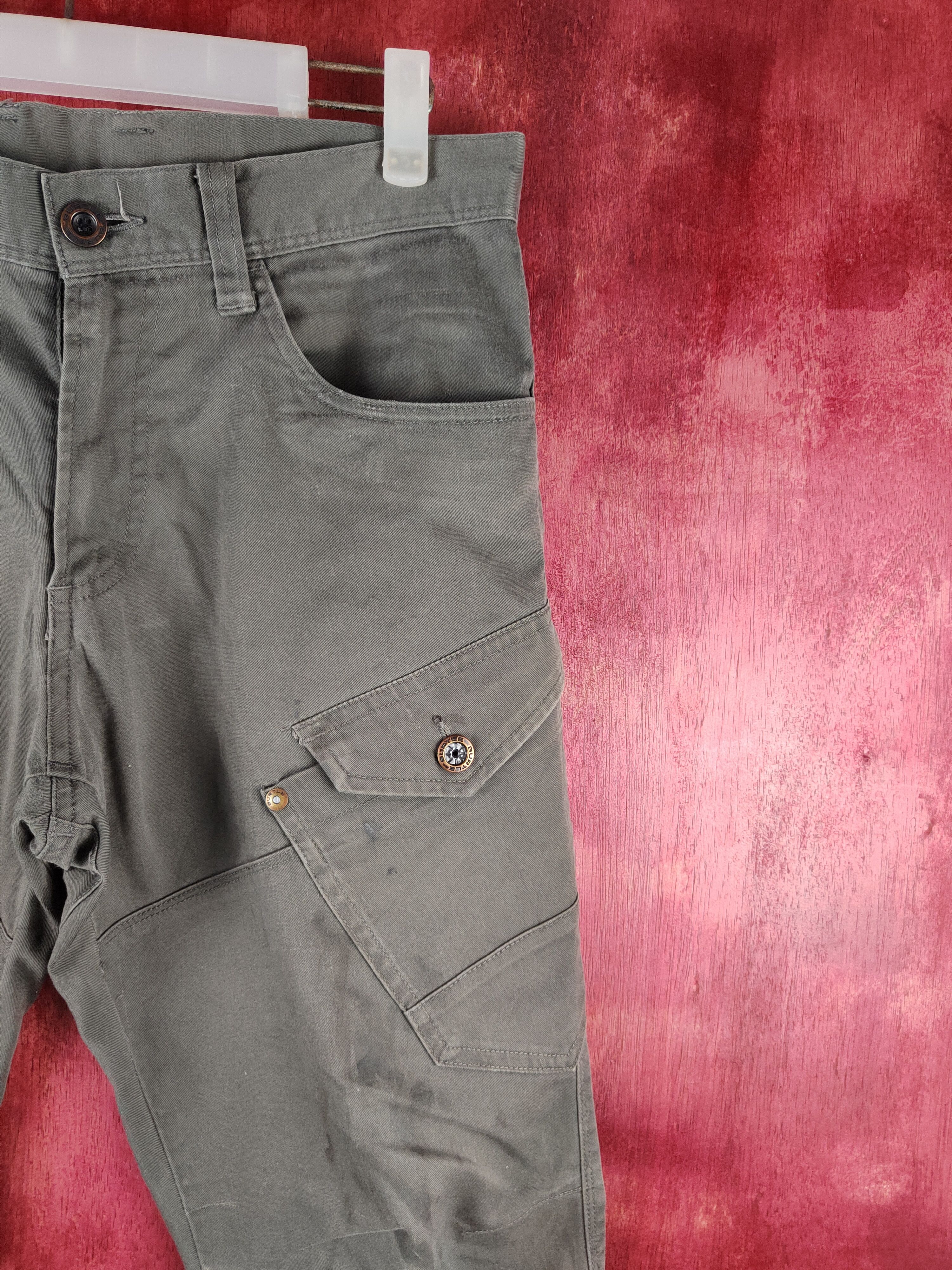 Japanese Brand Burtle Dark Gray Multipocket Cargo Pants N#S23 Size US 31 - 7 Thumbnail