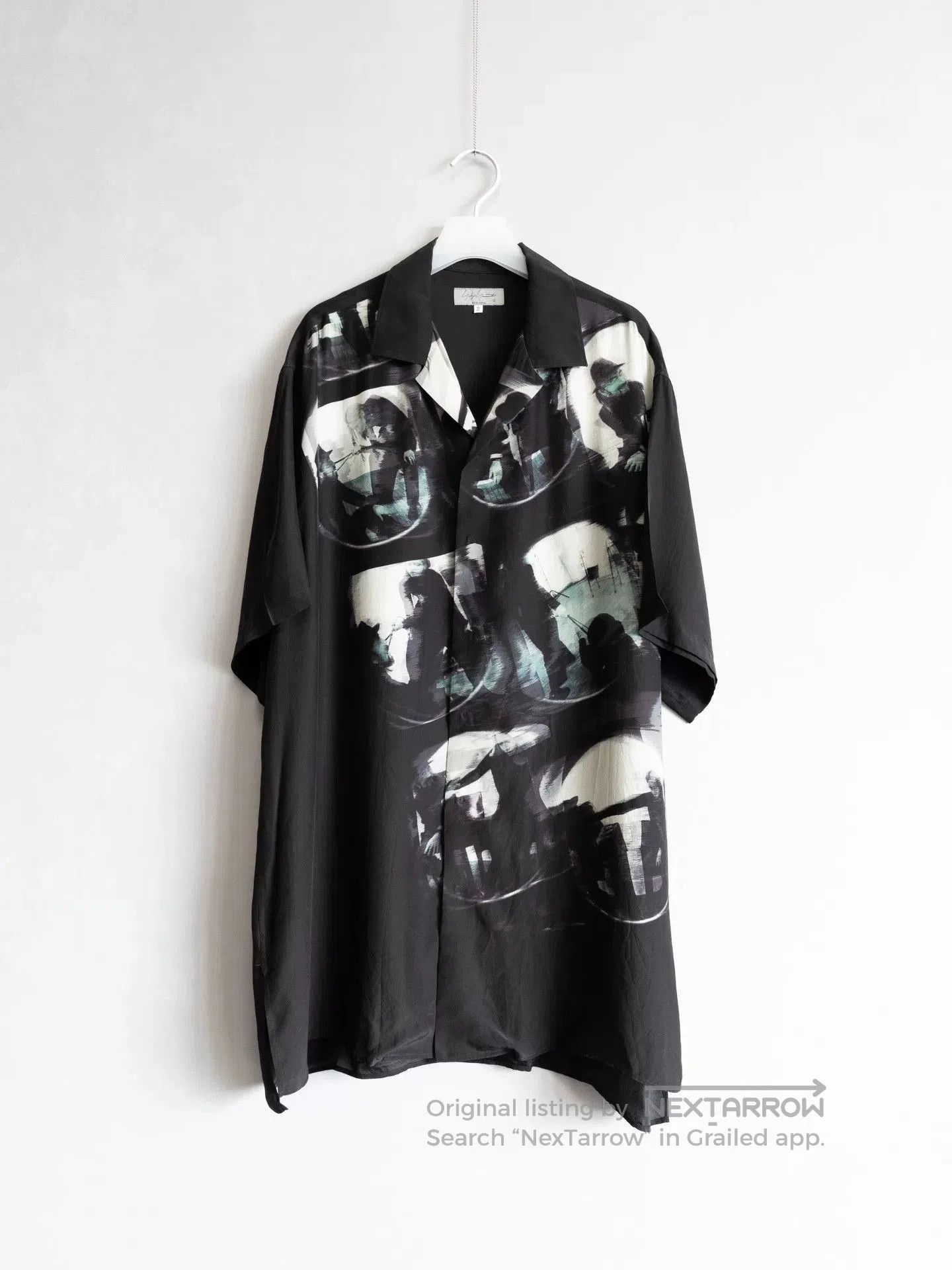 Yohji Yamamoto Yohji Yamamoto Silk Shirt with Graphic Design. Size M / US 6-8 / IT 42-44 - 1 Thumbnail