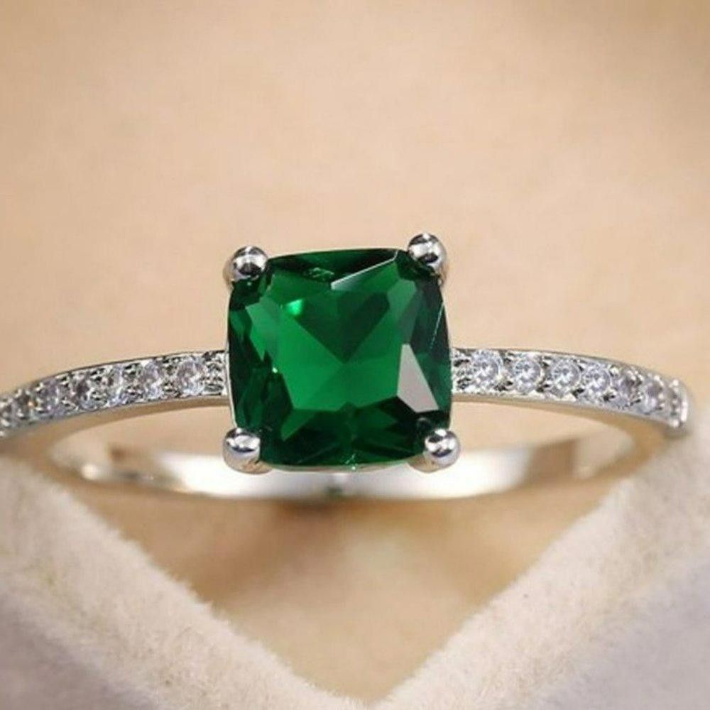 Designer Sterling Silver Emerald Green Topaz Promise Ring - Size 6 Size ONE SIZE - 1 Thumbnail
