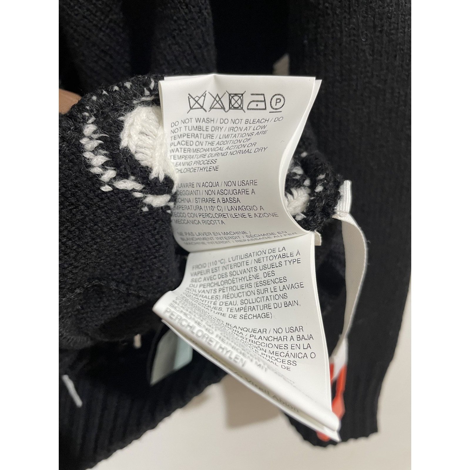 Off-White OFF WHITE BLACK DROWNING SWEATER SIZE MEDIUM PREOWNED Size US M / EU 48-50 / 2 - 4 Thumbnail