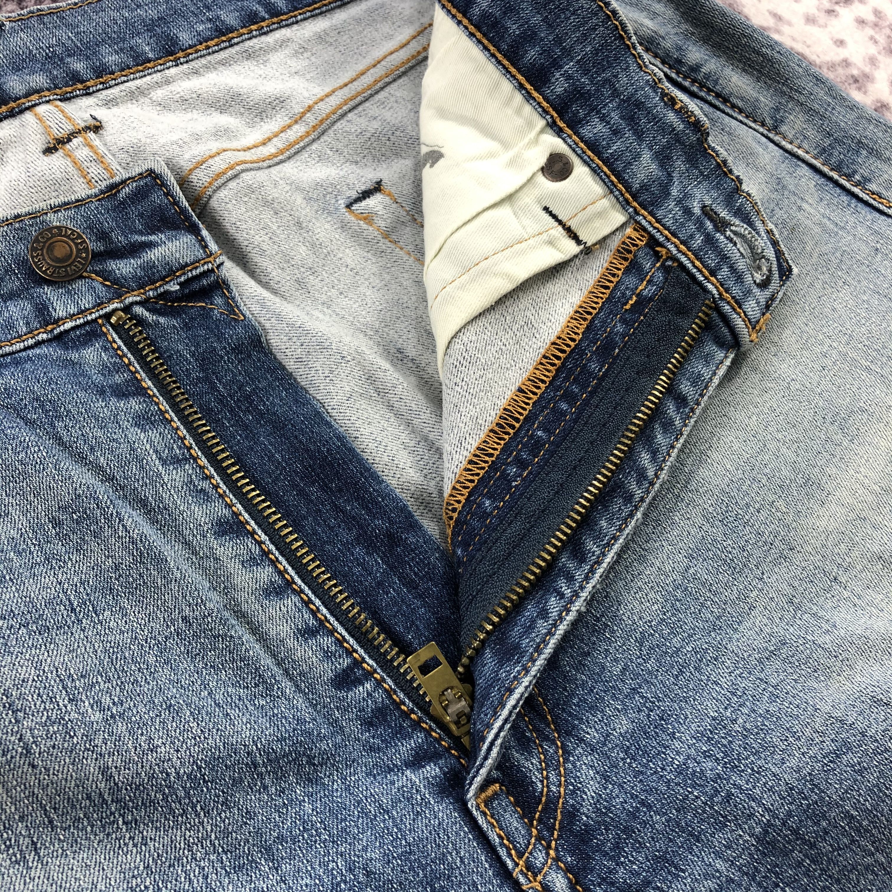 Levi's × Vintage Vintage Light Wash Levis 505 Jeans-JM2254 Size US 35 - 11 Thumbnail