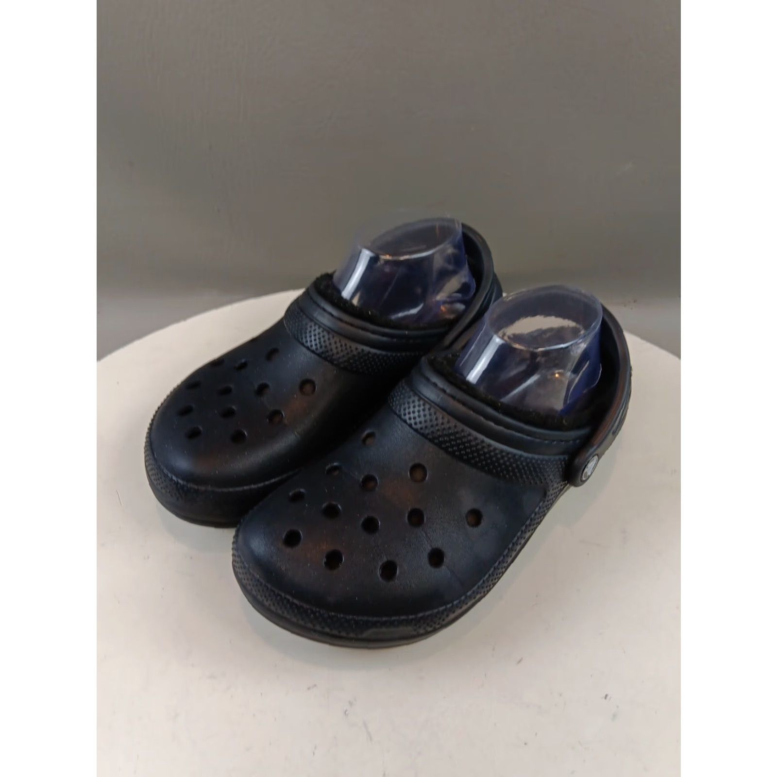 Crocs Crocs Women’s Sandal Slip-On Black Faux Fur Lining Lightweight Clog Sandals 7 US Women Size US 7 / IT 37 - 3 Thumbnail