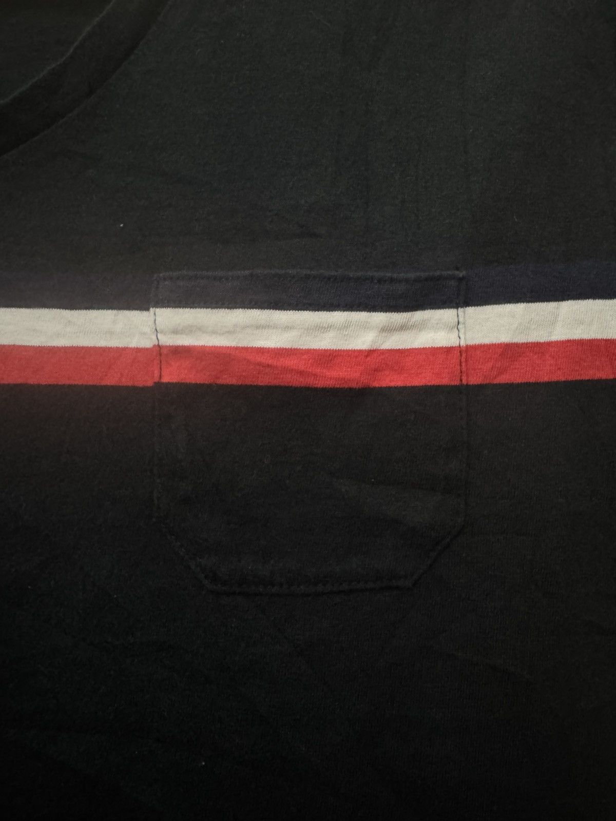 Moncler Moncler V neck T shirt Size US S / EU 44-46 / 1 - 4 Thumbnail