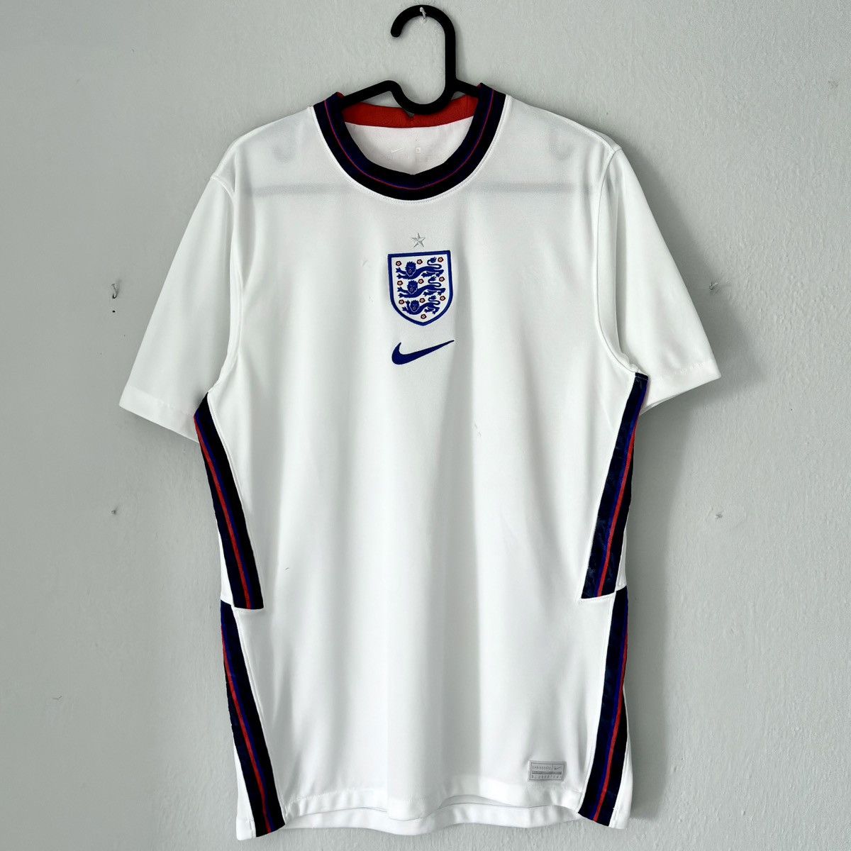 Nike 2020 2022 England National Nike Euro Home Kit Soccer Jersey Size US S / EU 44-46 / 1 - 3 Thumbnail