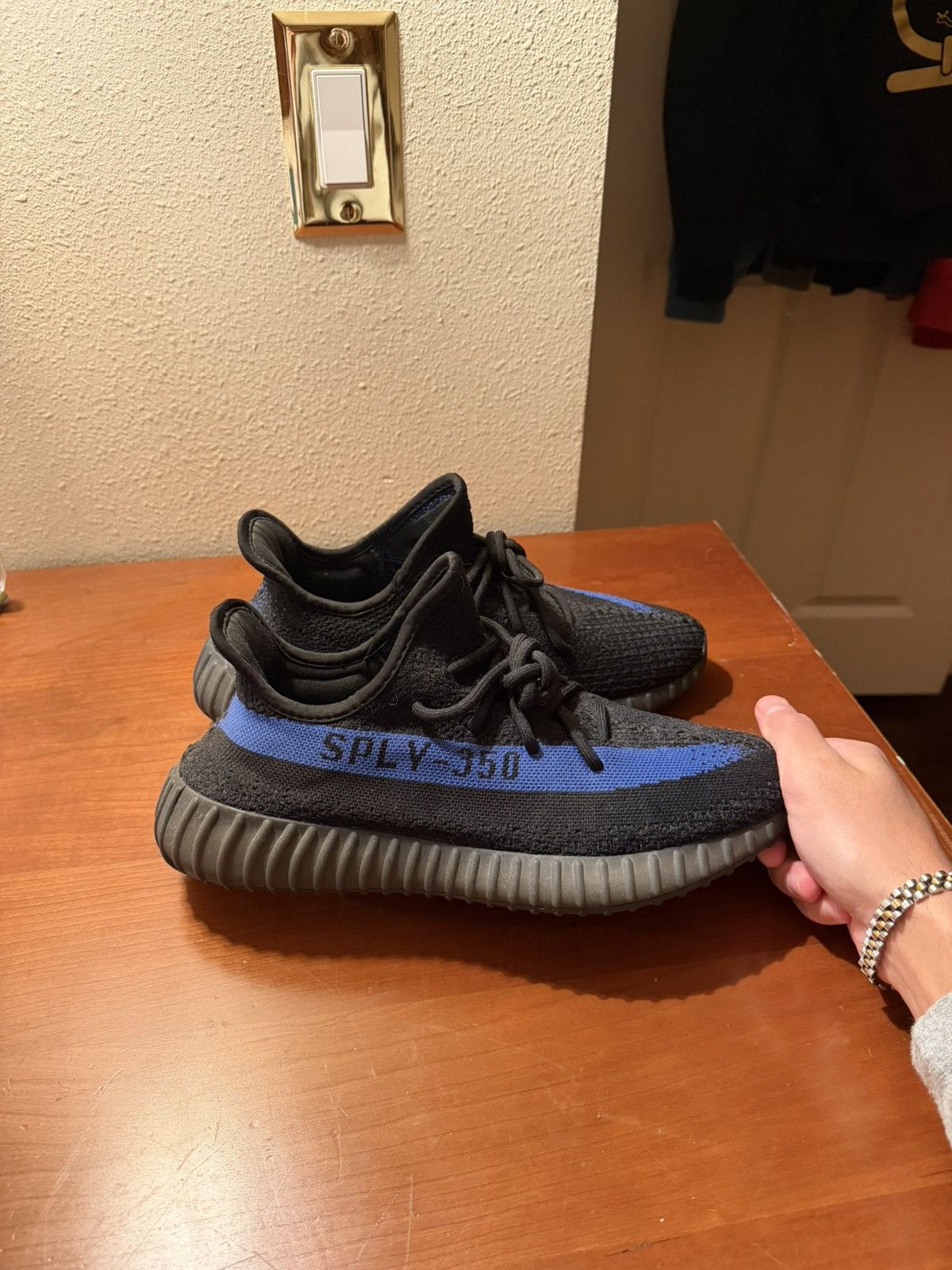 Yeezy Adidias Yeezy Boost 350 V2 Blue Stripe Size US 11 / EU 44 - 3 Thumbnail