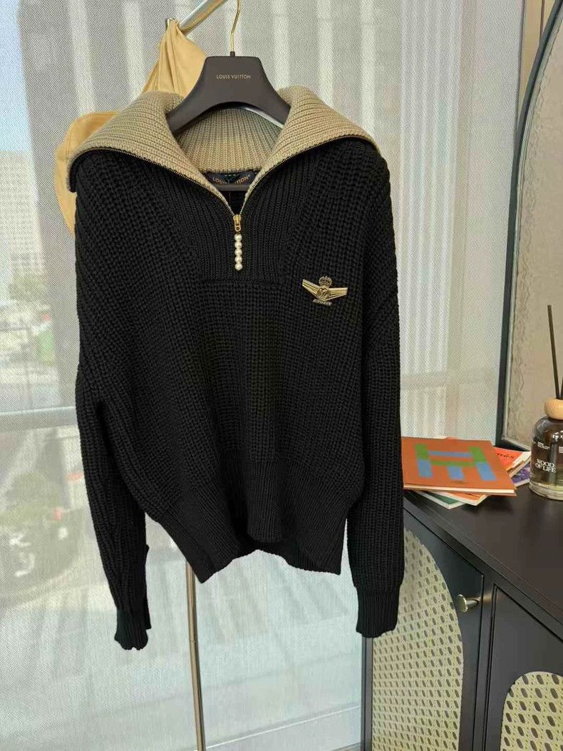 Louis Vuitton Louis Vuitton Black Badge Sweater Size US XS / EU 42 / 0 - 1 Thumbnail