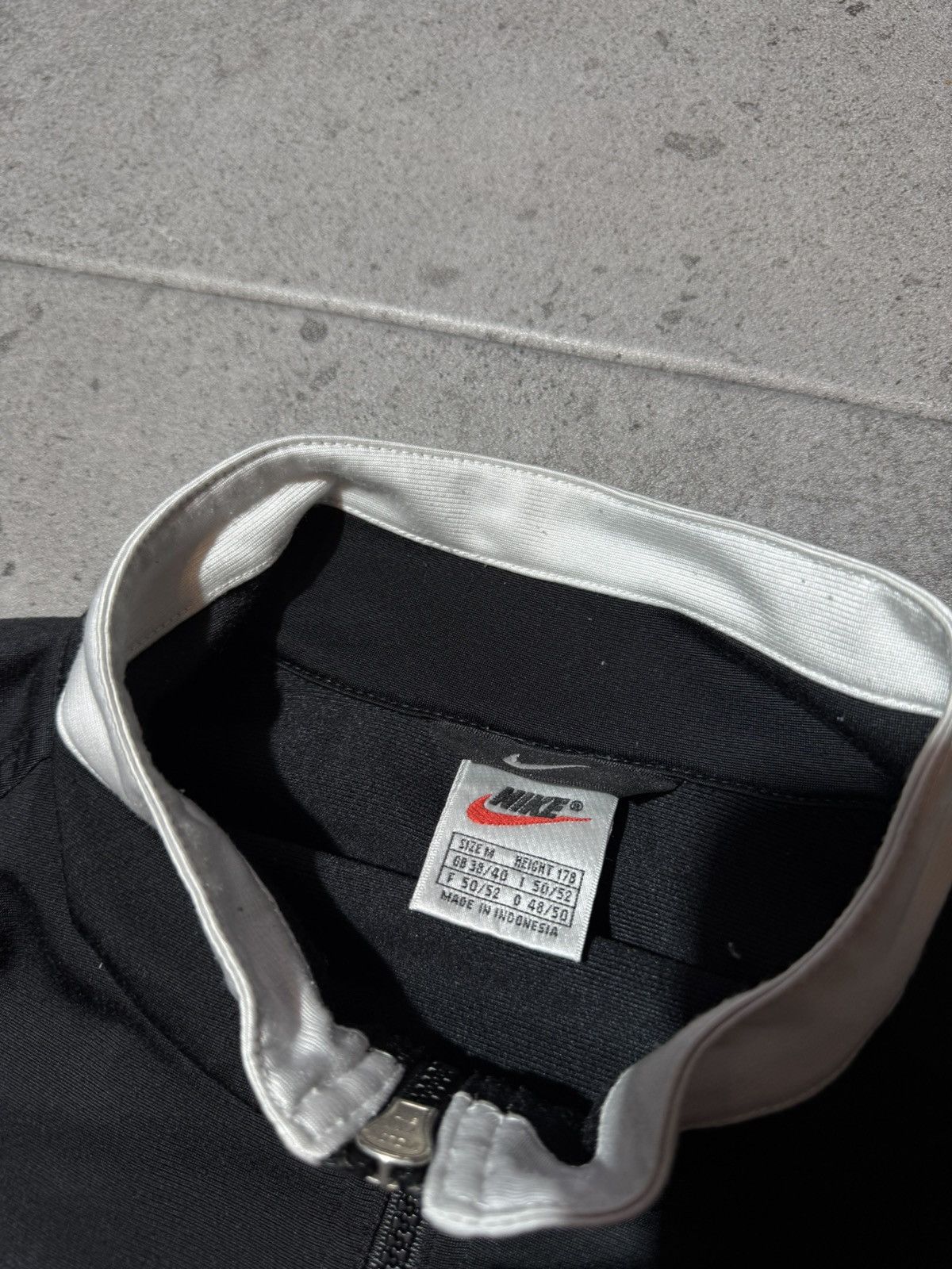 Nike × Vintage Vintage 90s Nike Spellout Track & Zip Jacket Size US M / EU 48-50 / 2 - 8 Thumbnail
