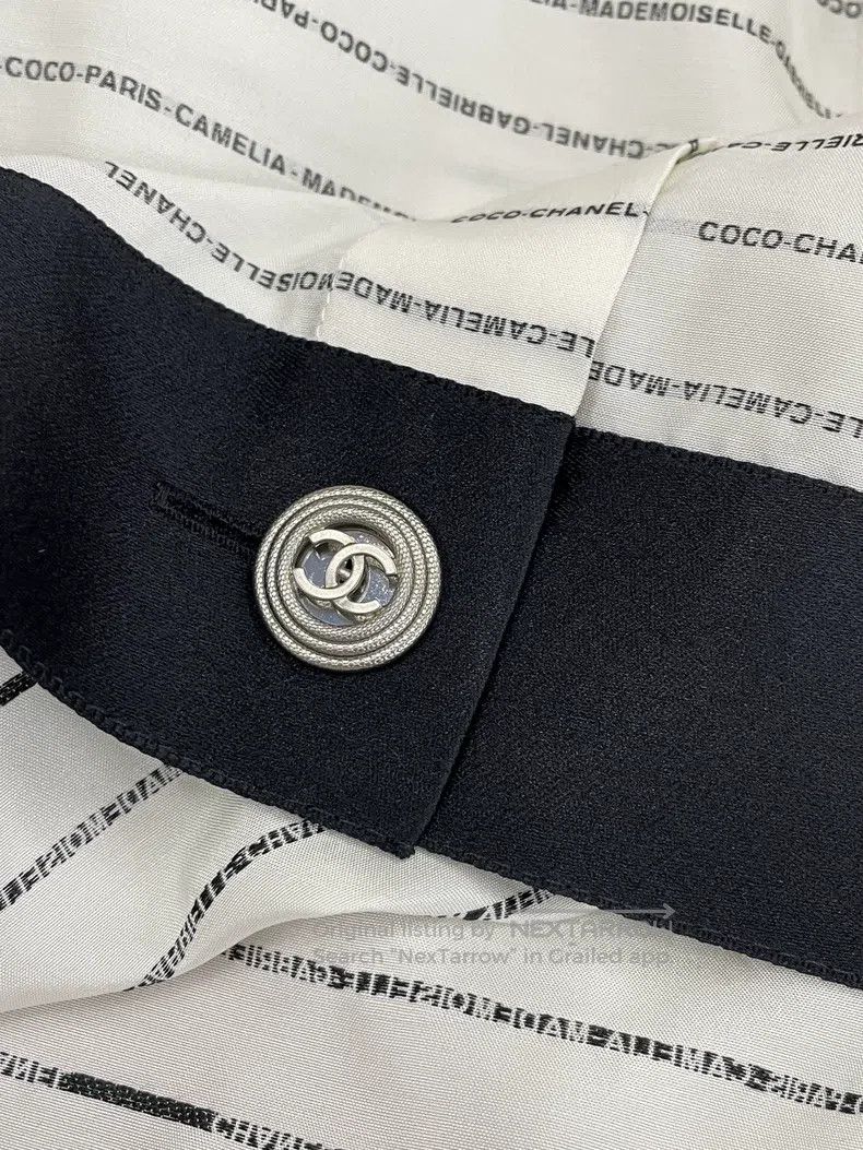 Chanel Chanel 20S roof series white letters full letters full log Size S / US 4 / IT 40 - 5 Thumbnail