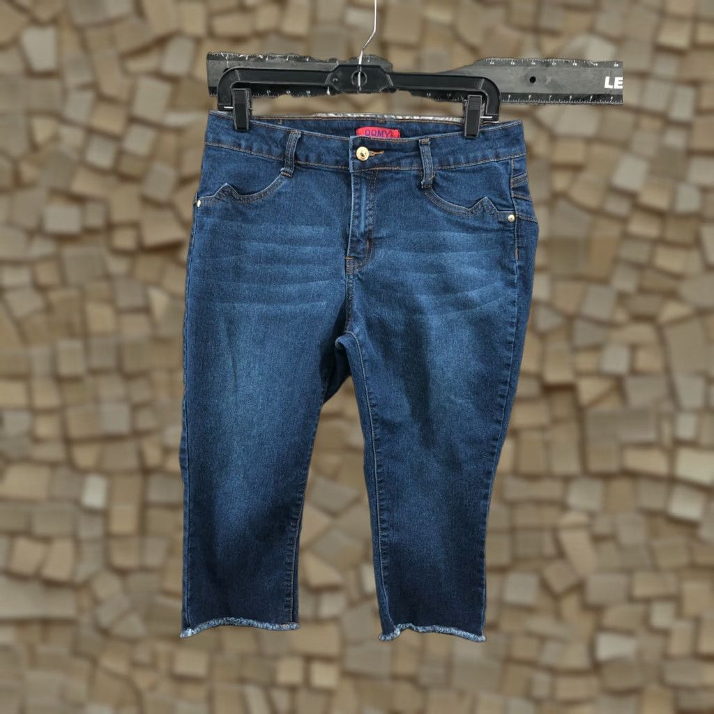 Vintage QQMY Capri Jeans Size 13 Juniors Womens Medium Wash Blue Jeans Capris Size 34" / US 12 / IT 48 - 1 Thumbnail
