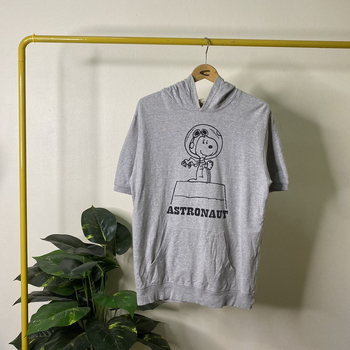 Cartoon Network × Peanuts × Vintage Vintage Peanuts Snoopy Astronaut S/S Hoodie Size US L / EU 52-54 / 3 - 1 Thumbnail