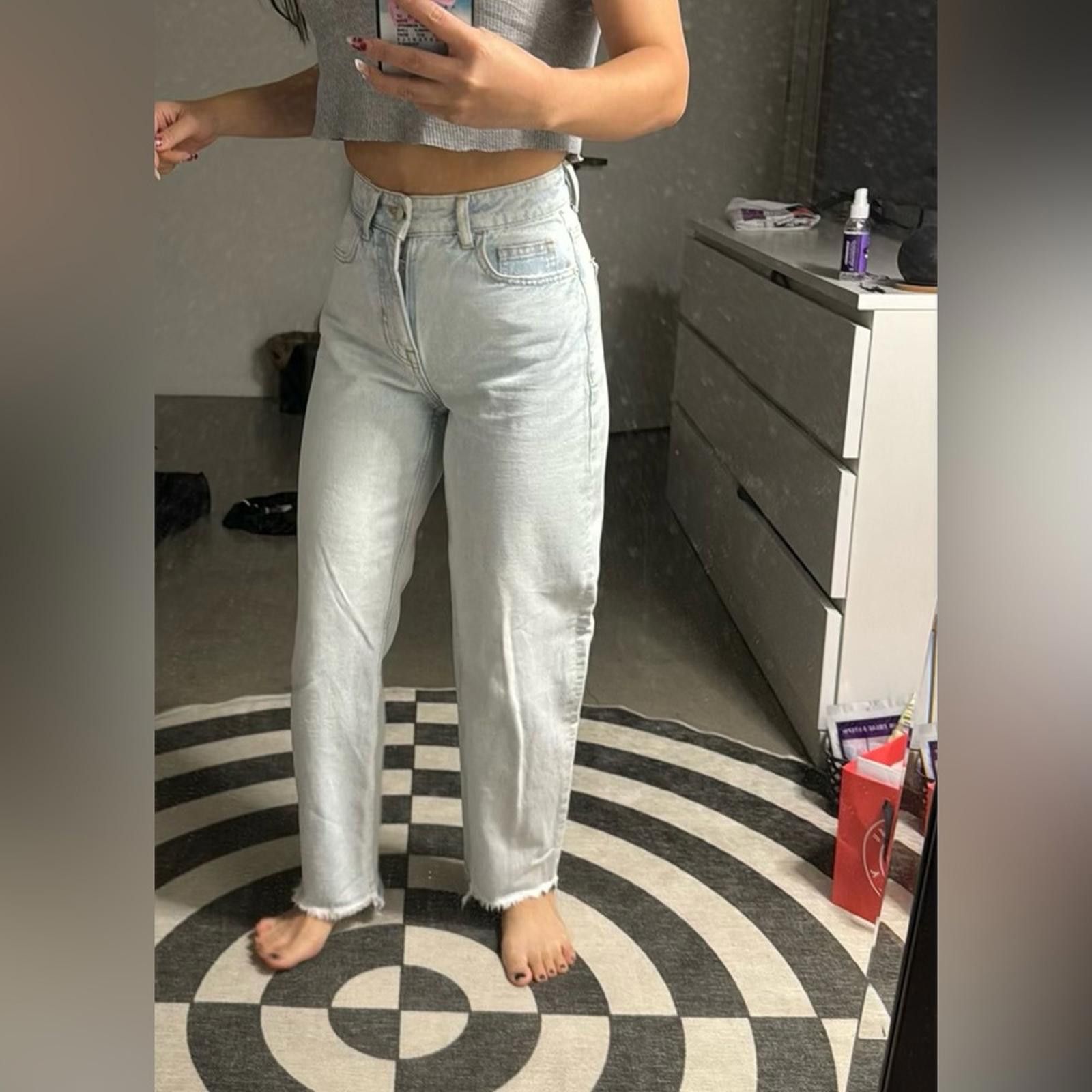 Zara Zara women’s straight leg jeans, mid waist Size 25" / US 0 / IT 36 - 8 Thumbnail