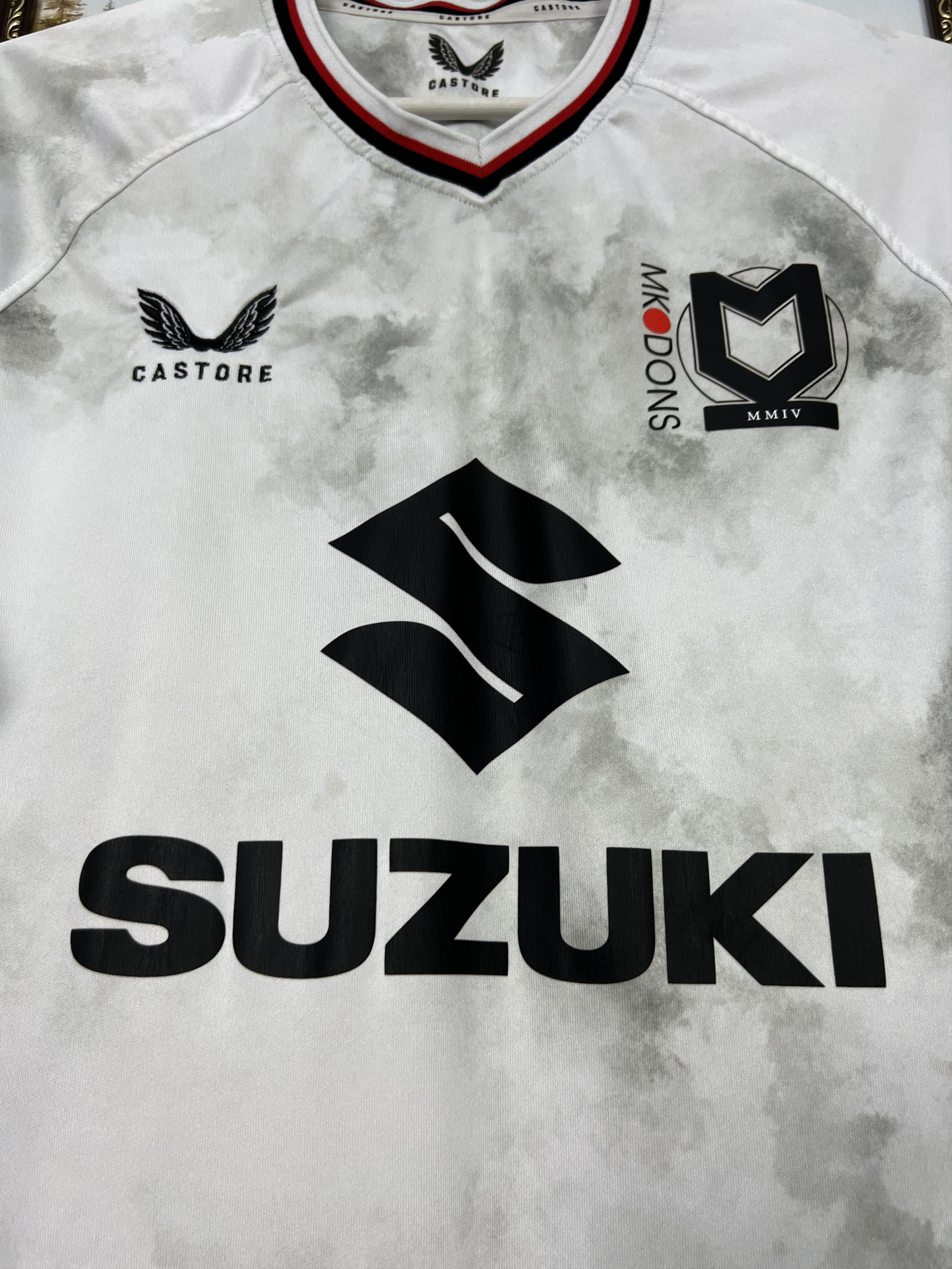 Castore MK Dons Castore 2022 Home Football Shirt Soccer Jersey Mens Size US L / EU 52-54 / 3 - 3 Thumbnail