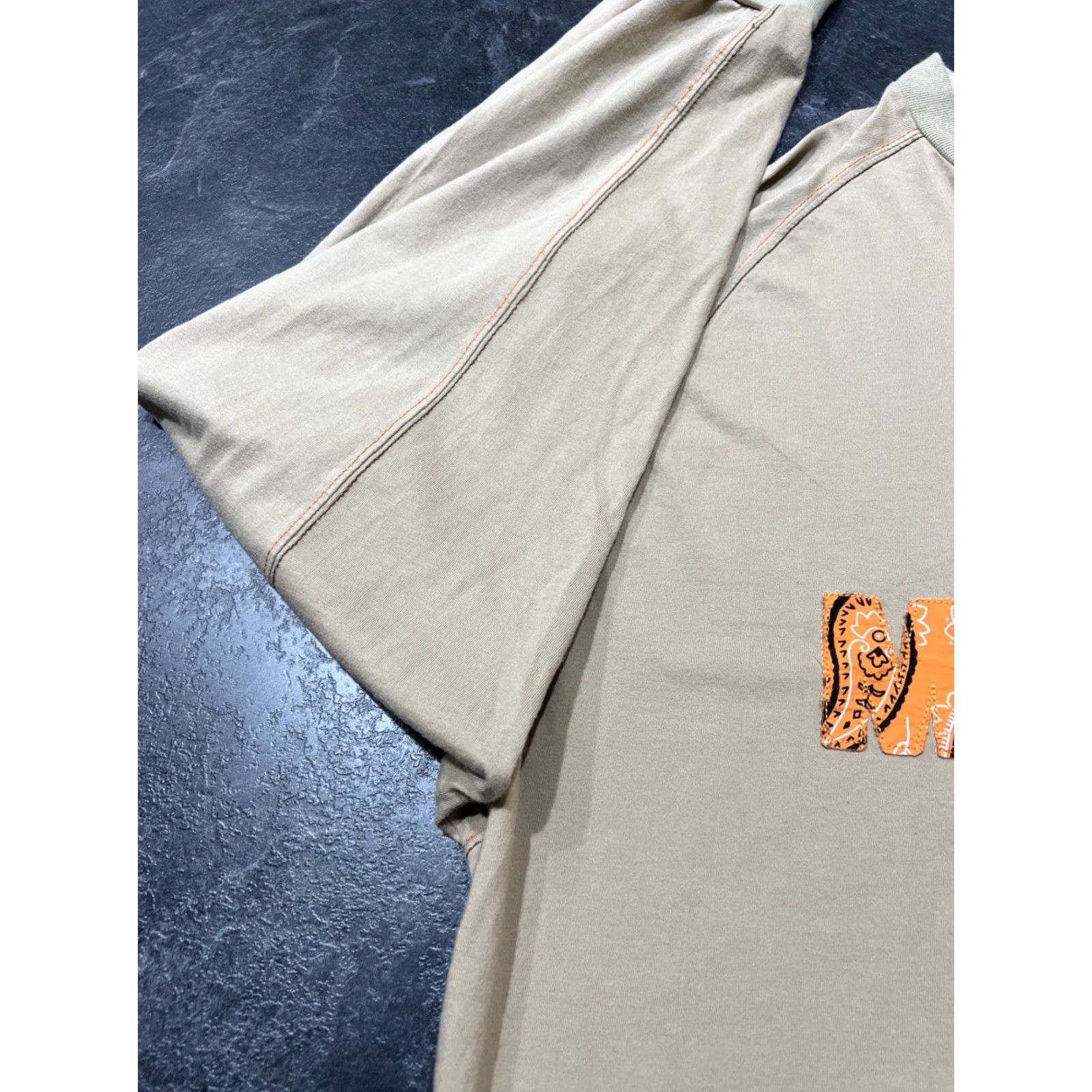 Vintage VINTAGE Makaveli Tupac T Shirt Long Sleeve Raglan 2XL Beige Hip Hop 90s 2000s Mens Size US XXL / EU 58 / 5 - 6 Thumbnail