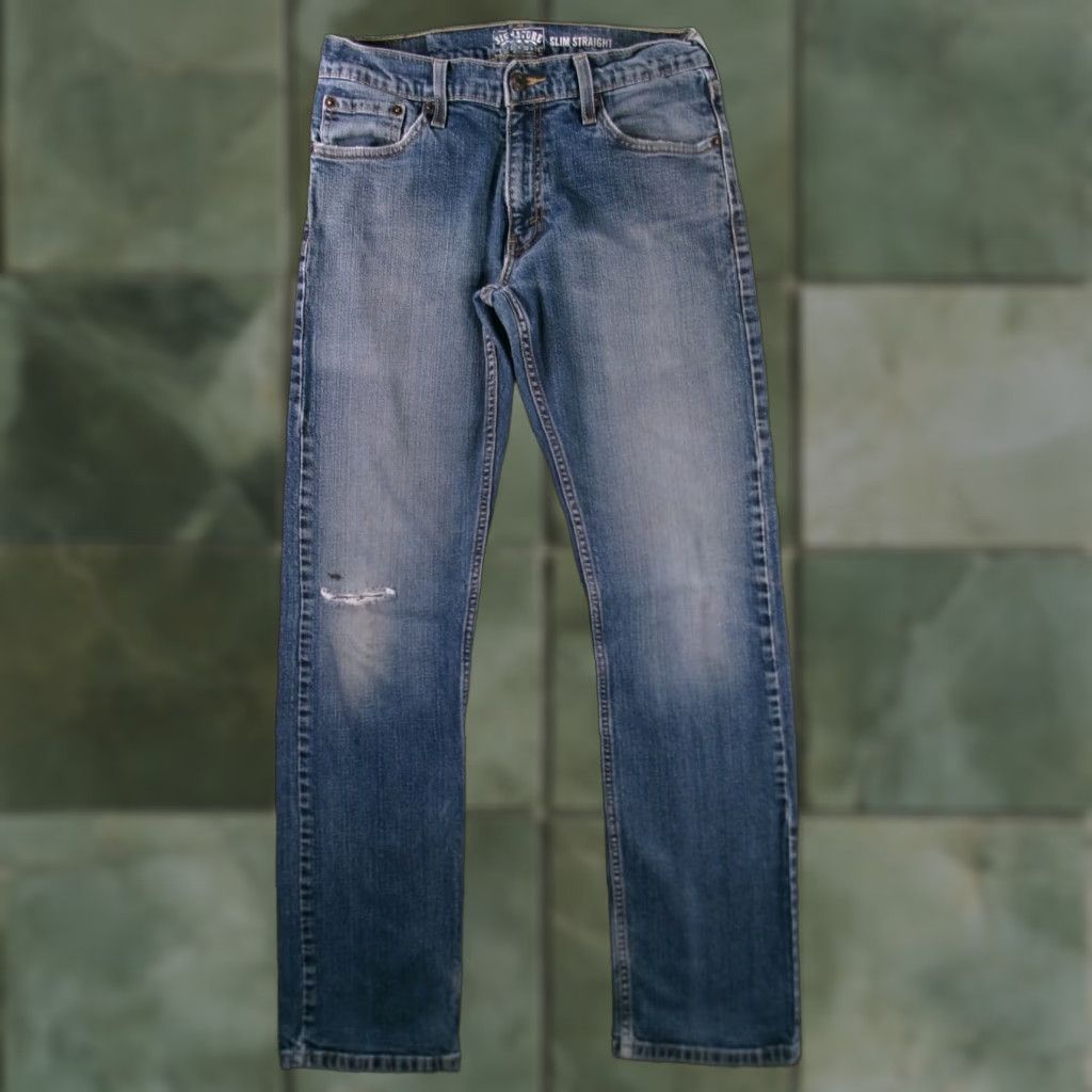 Levi's VINTAGE Levi's Jeans Men 30X32 Blue Slim Straight 80s 90s Distressed Signature Denim USA Leather Logo Western Workwear Mens Size US 30 / EU 46 - 1 Thumbnail