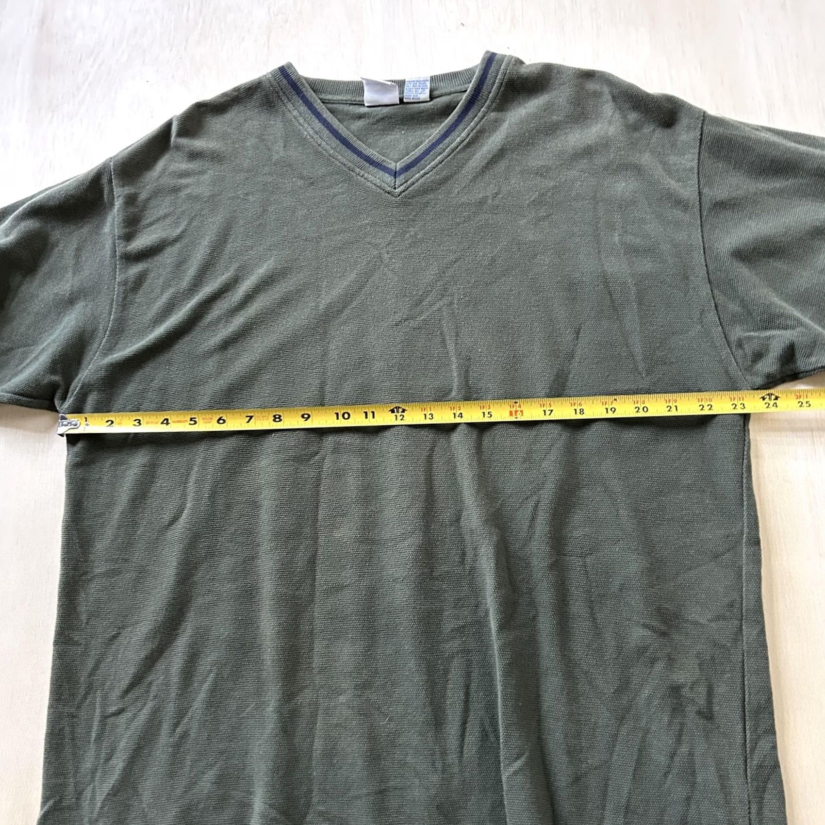Vintage VINTAGE Utility Shirt Mens Large Green Solid V-Neck Short Sleeve Casual Tee Size US L / EU 52-54 / 3 - 3 Thumbnail