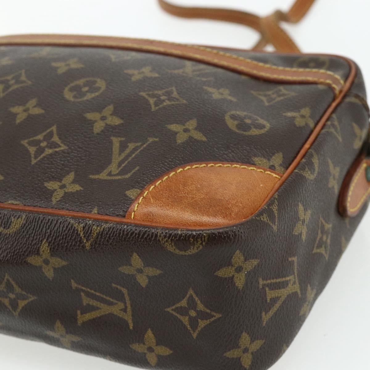 Louis Vuitton Louis Vuitton Monogram Trocadero 30 Shoulder Bag Brown Size ONE SIZE - 2 Thumbnail