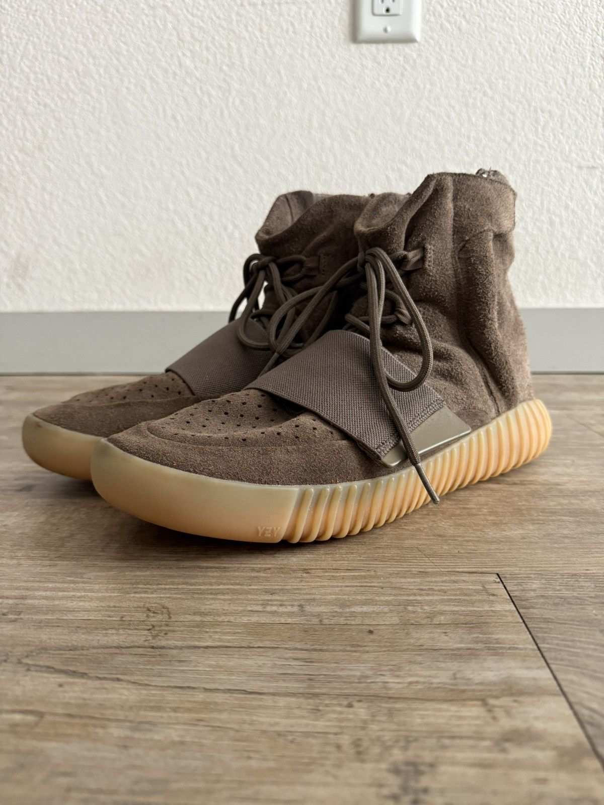 Adidas × Yeezy Boost 750 Size US 11 / EU 44 - 1 Thumbnail