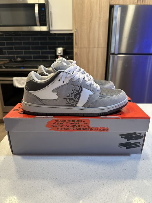 warren lotas pigeon dunks