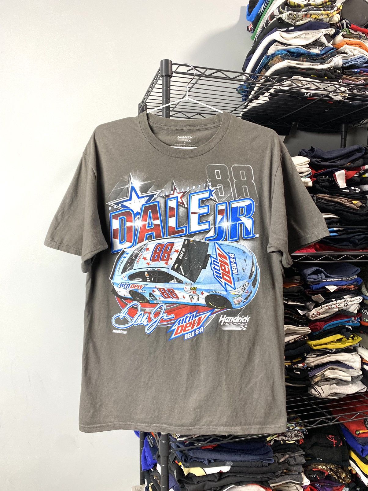 NASCAR Vintage Nascar Hendrick Racing T Shirt Chevrolet Size US M / EU 48-50 / 2 - 1 Thumbnail