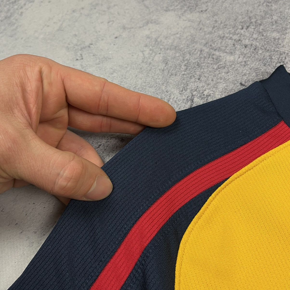Nike Vintage Nike FC Arsenal Fabregas #4 rare soccer jersey 08/09 Size US XL / EU 56 / 4 - 20 Thumbnail