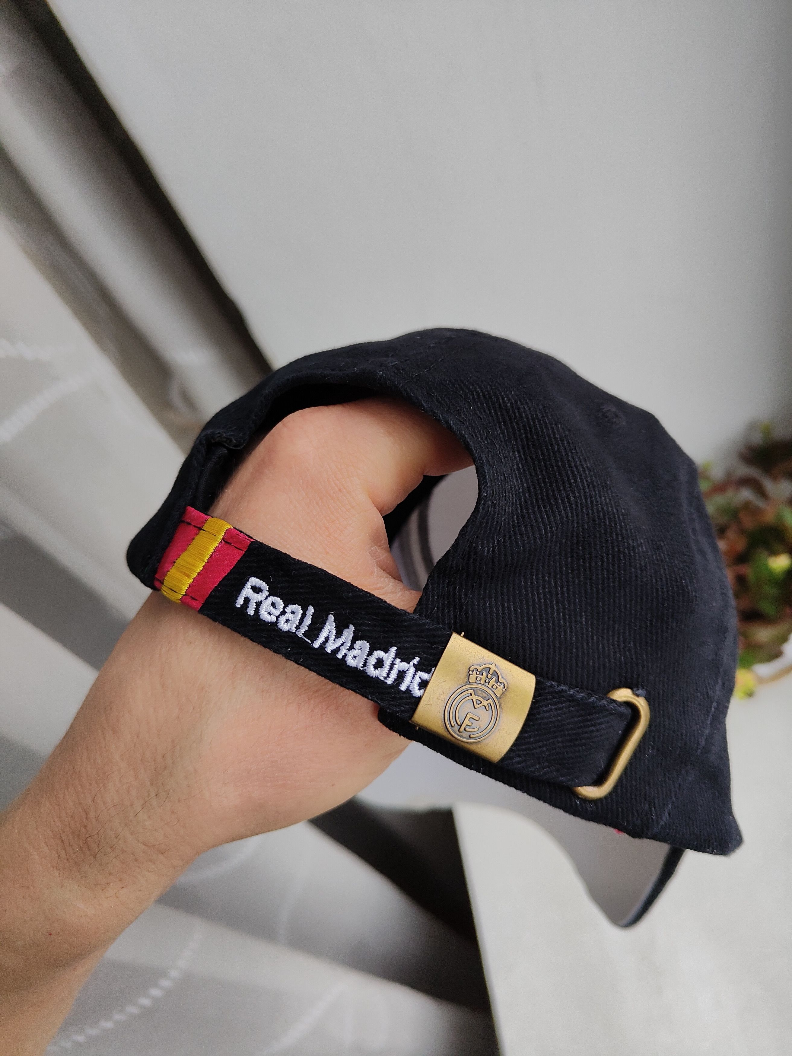 Vintage Vintage Real Madrid Baseball Cap Vintage Very Rare Cap Size ONE SIZE - 10 Thumbnail