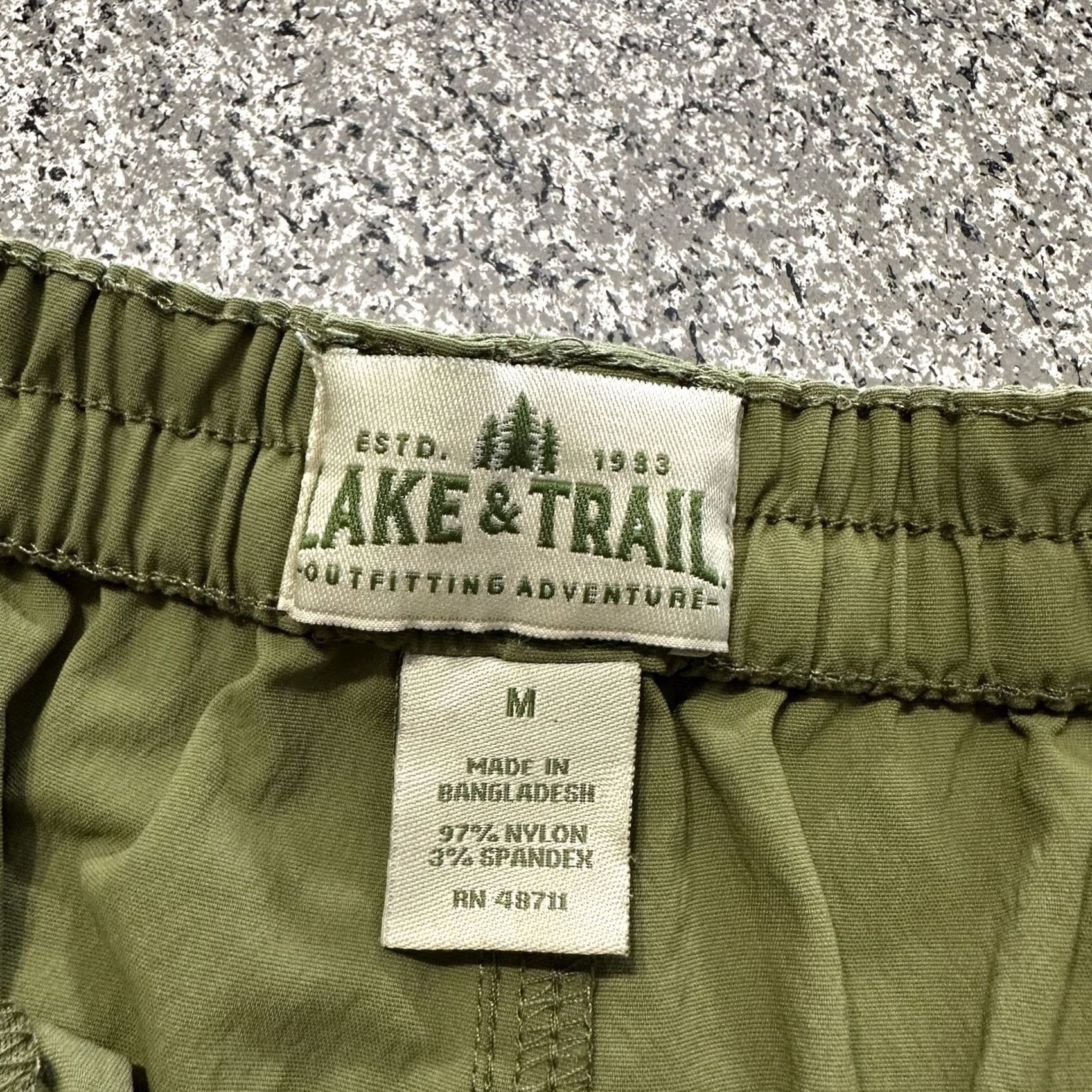 Vintage Lake & Trail Lake Trail Shorts Mens M Outdoor Green Nylon Stretch Hiking 7” Pockets, 7 in Inseam Regular Fit Nylon Spandex Pull On Size US 31 - 2 Thumbnail