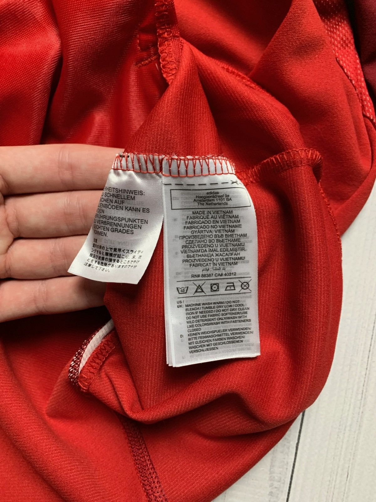 Adidas Adidas Wales soccer training jacket logo red size L Size US L / EU 52-54 / 3 - 4 Thumbnail