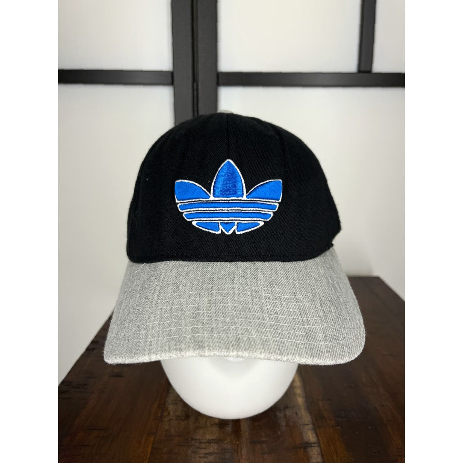 Adidas adidas Hat Cap Fitted Adult One Size Black Embroidered Acrylic Wool Blend Twill Baseball Cap Men Logo Outdoor Casual 90s, Vintage Mens Size ONE SIZE - 2 Thumbnail