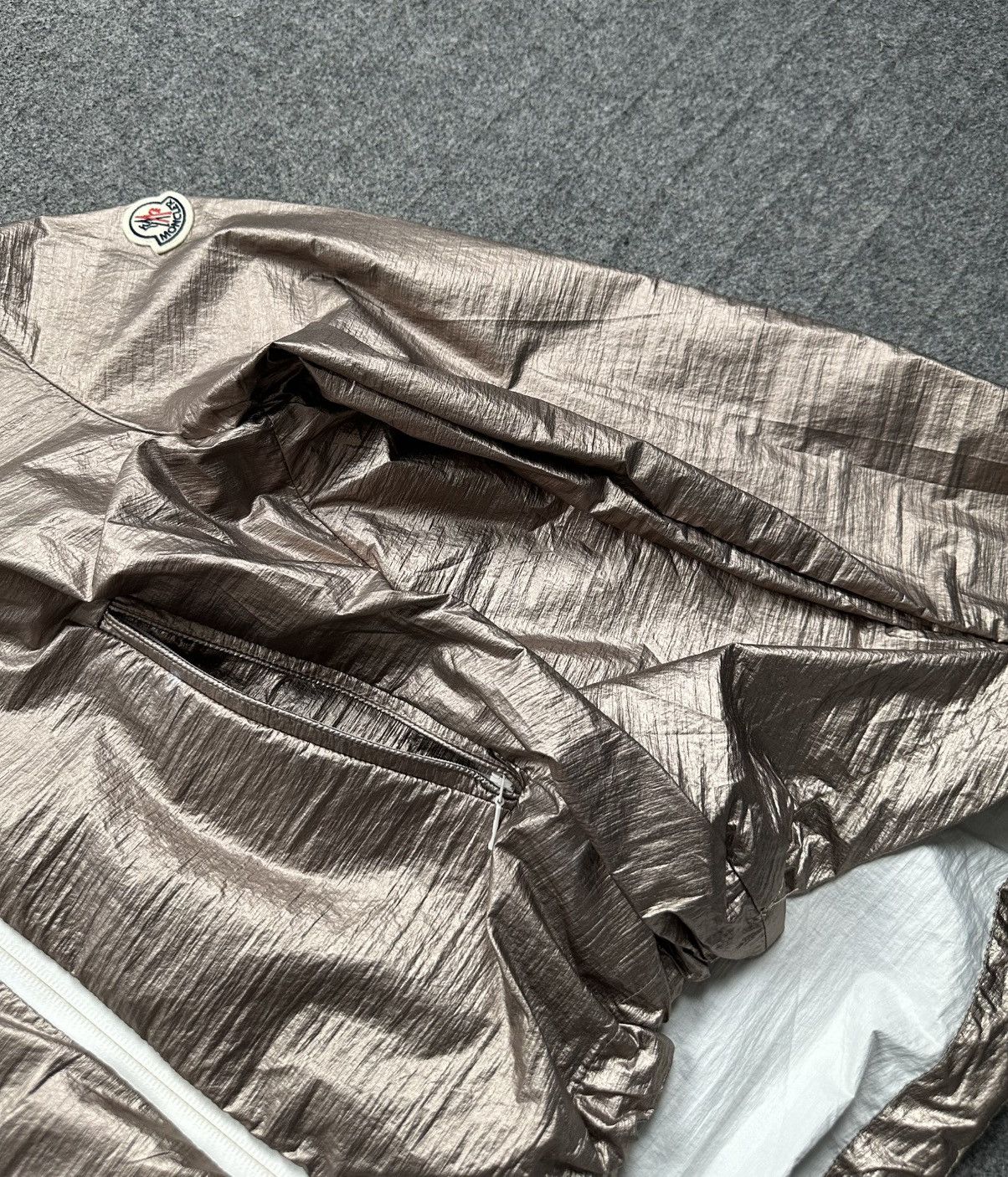 Moncler Moncler - Eschamali Giubbotto - Hooded Metallic Jacket Size M / US 6-8 / IT 42-44 - 7 Thumbnail