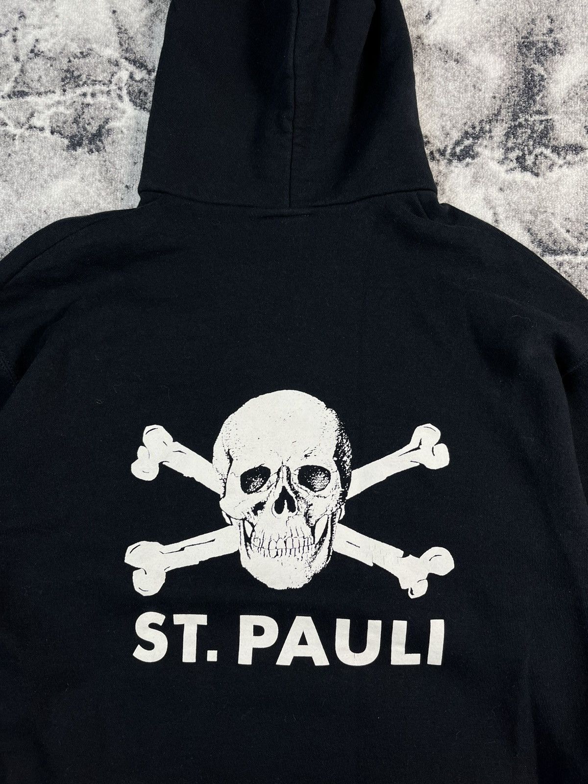 Vintage St Pauli Hoodie Skull💀 Soccer Fans football rare Y2K Size US XL / EU 56 / 4 - 8 Thumbnail