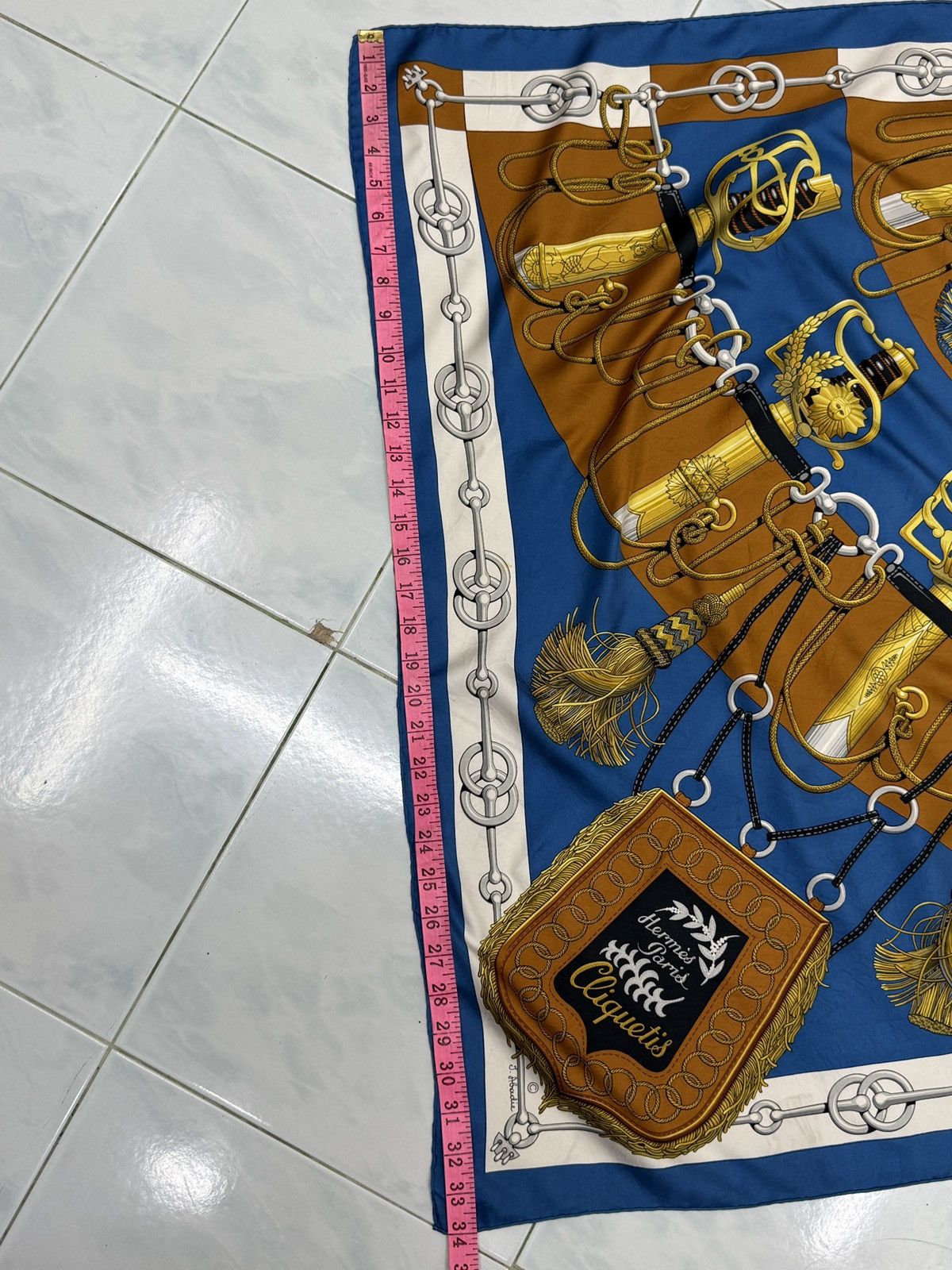 Hermes 💥💥🔥ARCHIVE AUTHENTIC HERMES CLIQUETIS SILK SCARF Size ONE SIZE - 13 Thumbnail